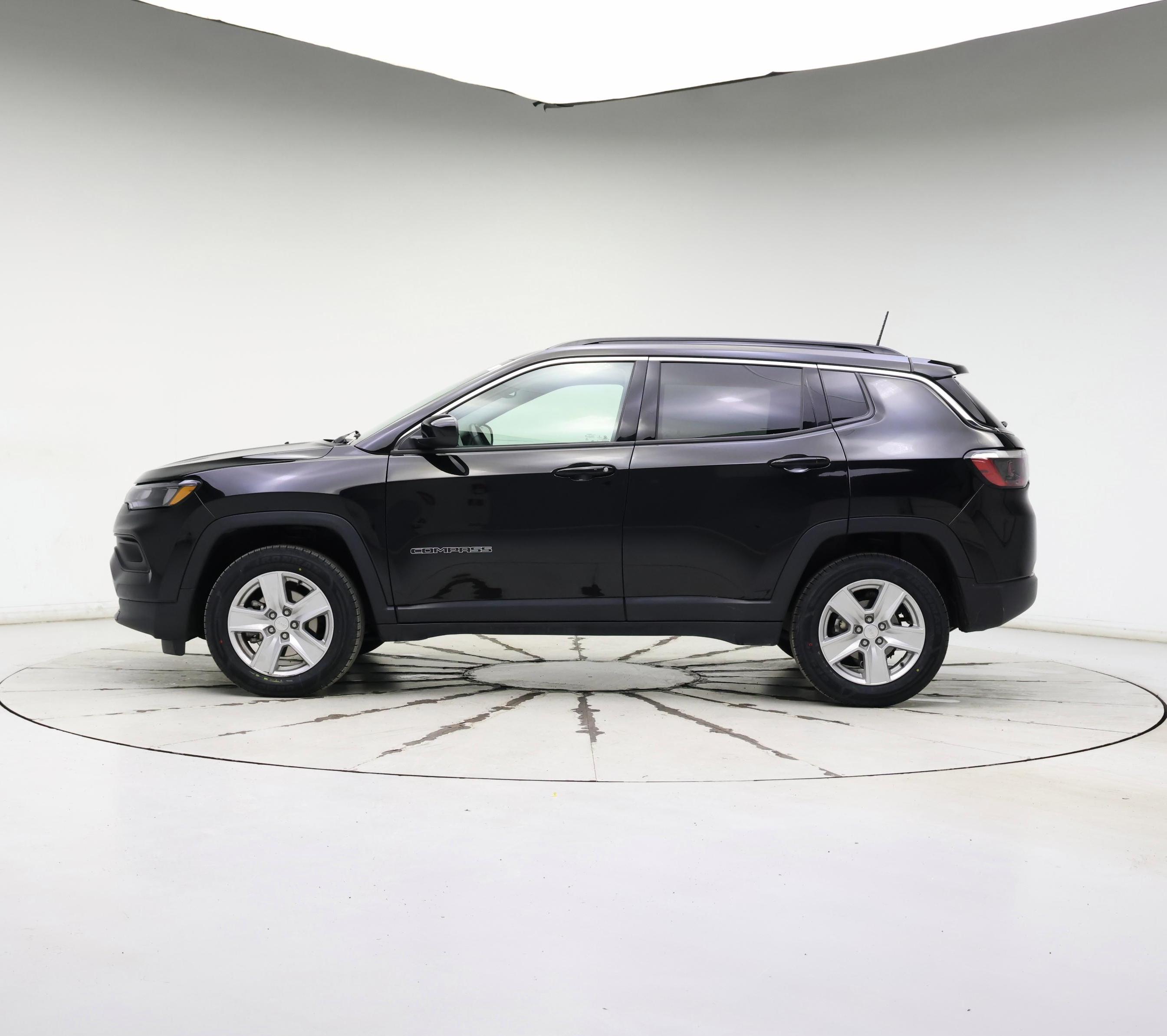 Thumbnail: 2022 Jeep Compass - 3