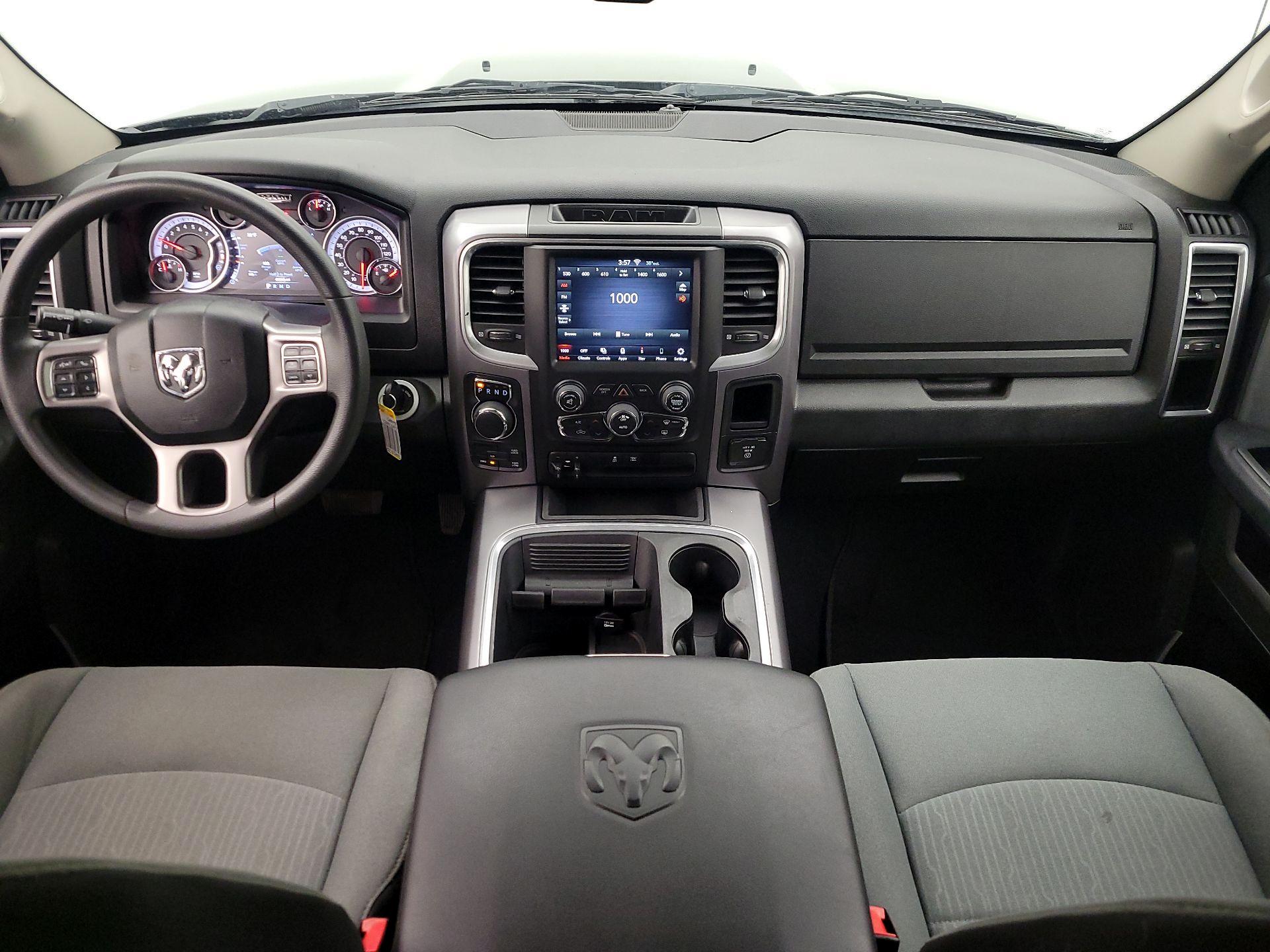 Thumbnail: 2023 RAM 1500 Classic - 9