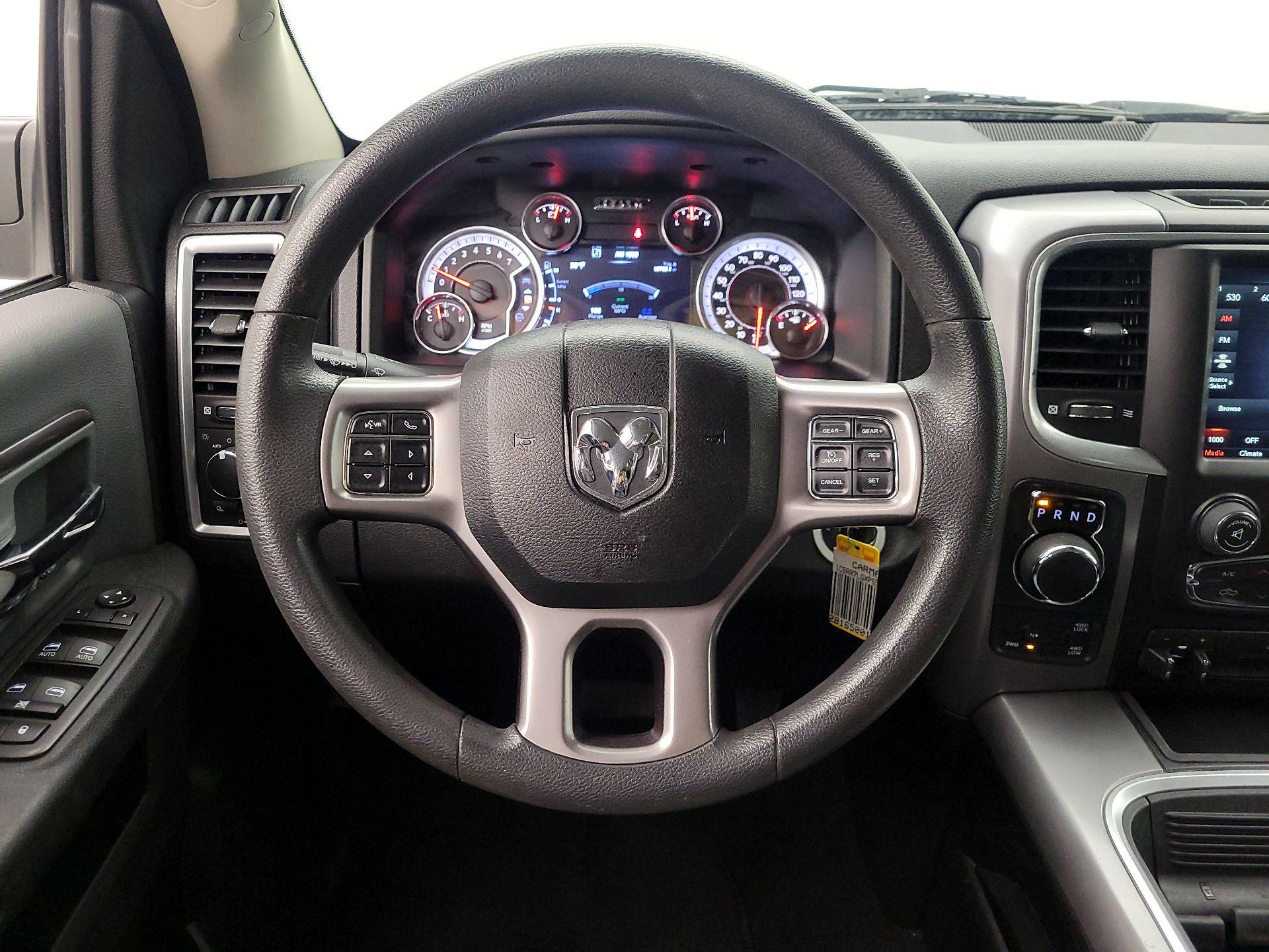 Thumbnail: 2023 RAM 1500 Classic - 10