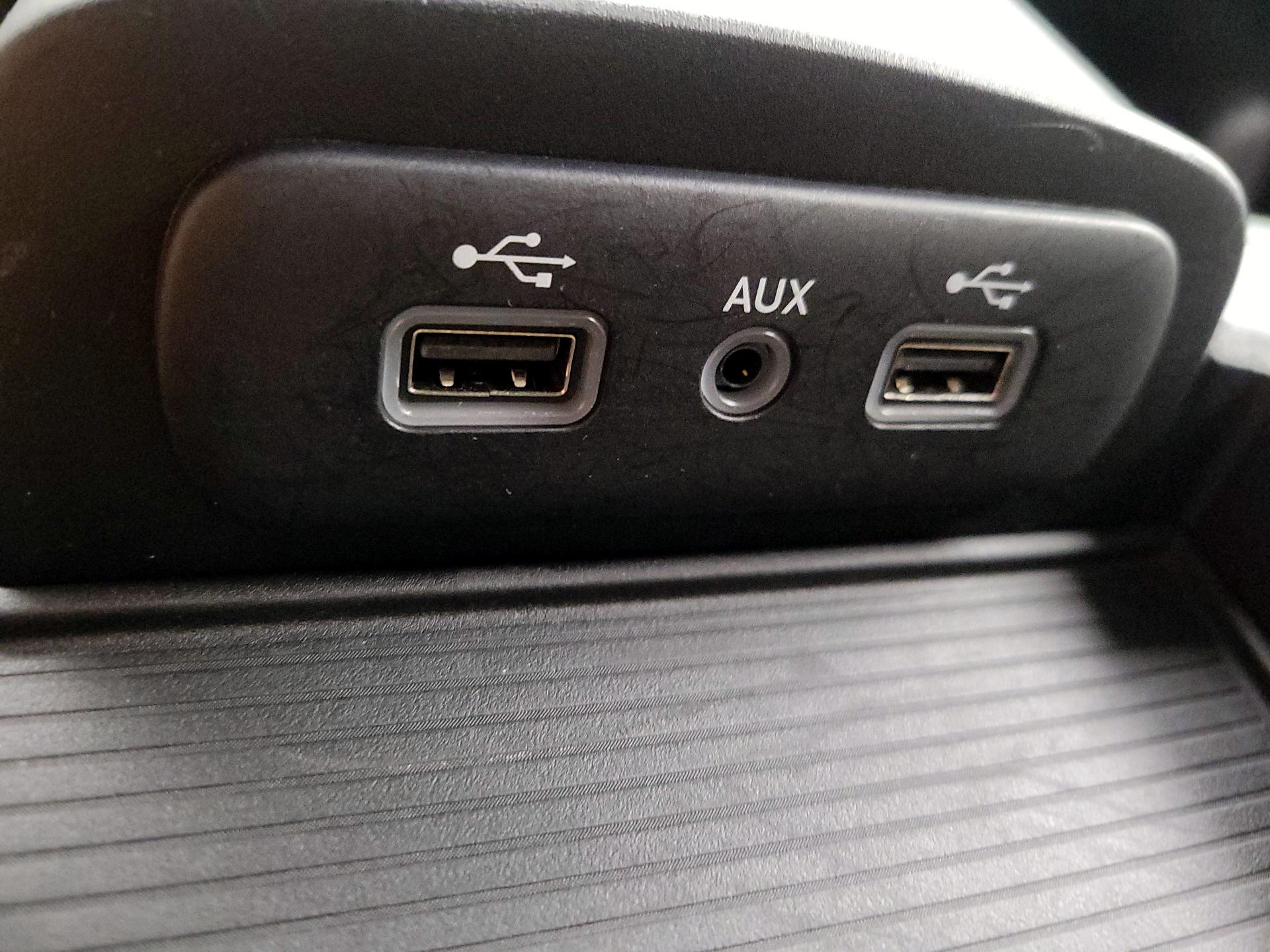 Thumbnail: 2023 RAM 1500 Classic - 19