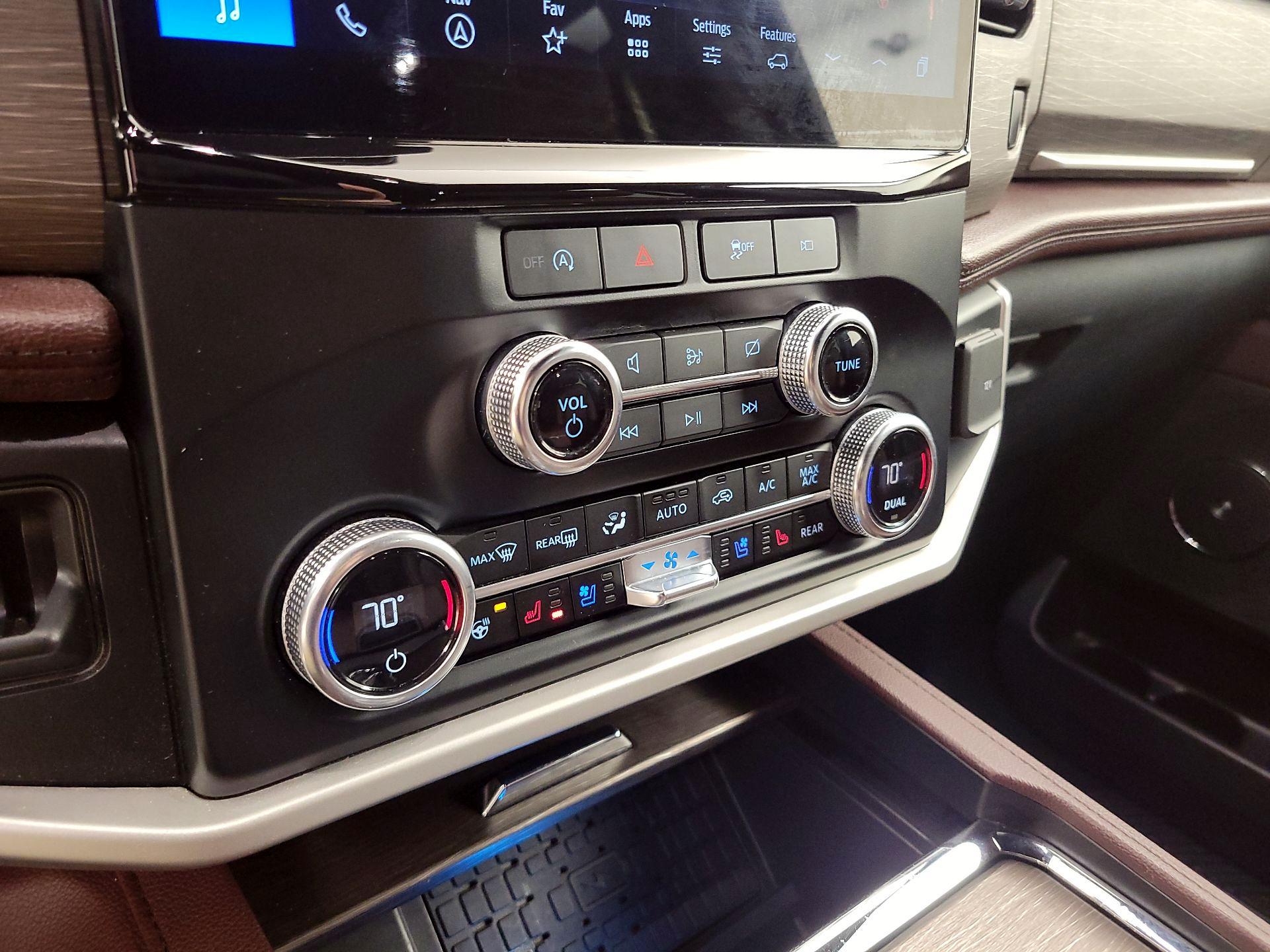 Thumbnail: 2024 Ford Expedition MAX - 17