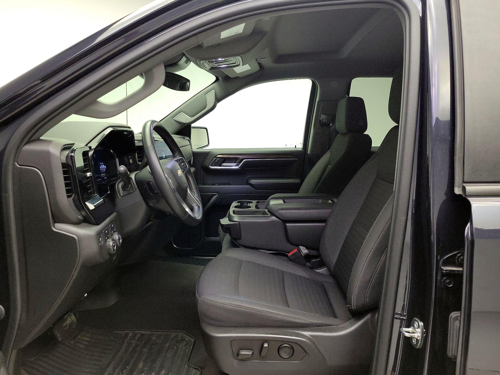 Thumbnail: 2023 Chevrolet Silverado 1500 - 11