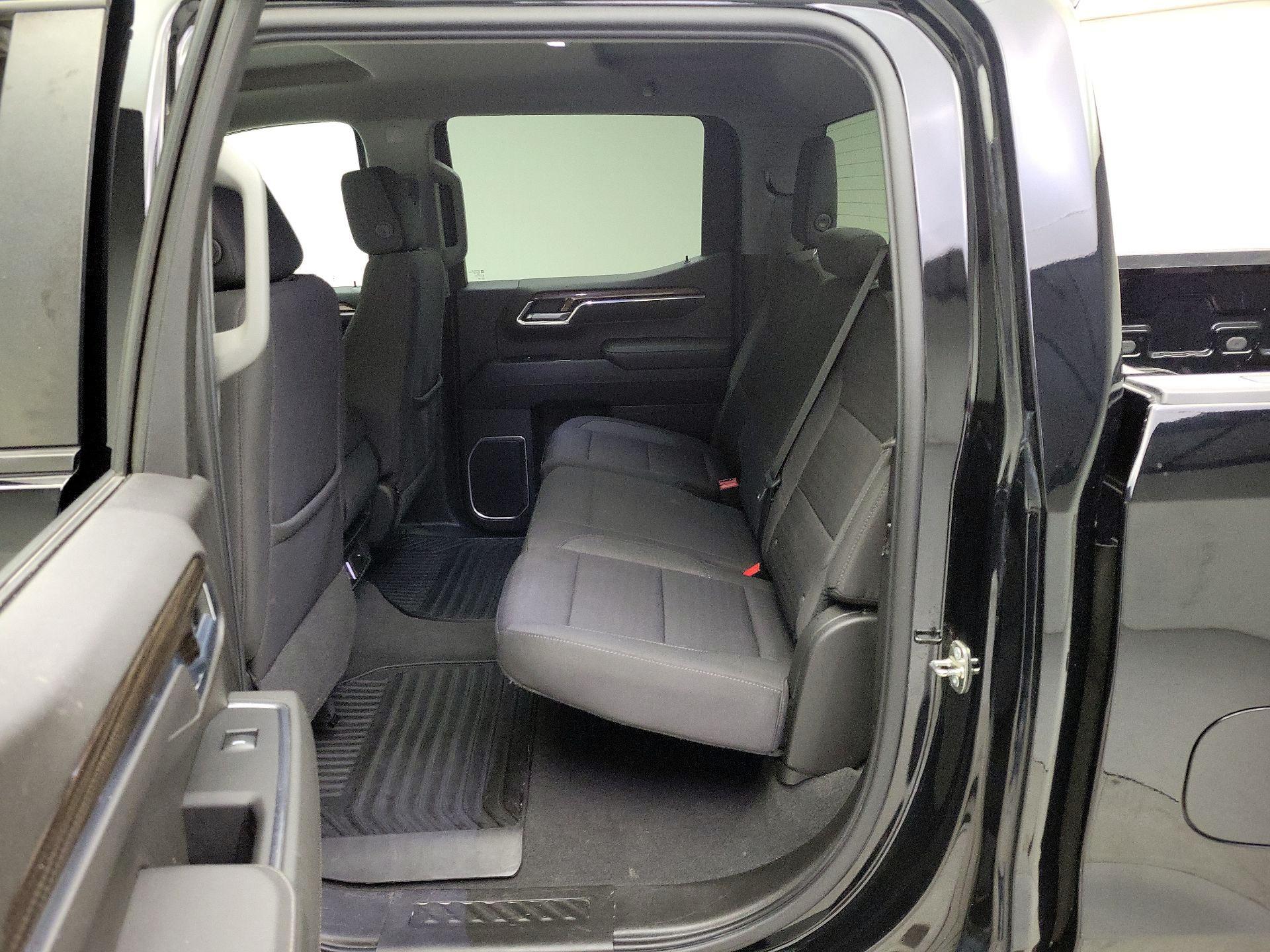 Thumbnail: 2022 Chevrolet Silverado 1500 - 19