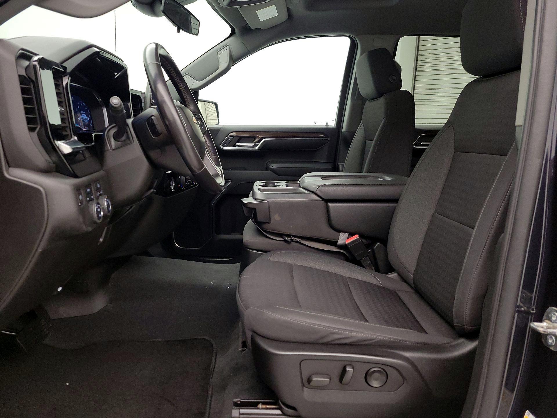 Thumbnail: 2022 Chevrolet Silverado 1500 - 11