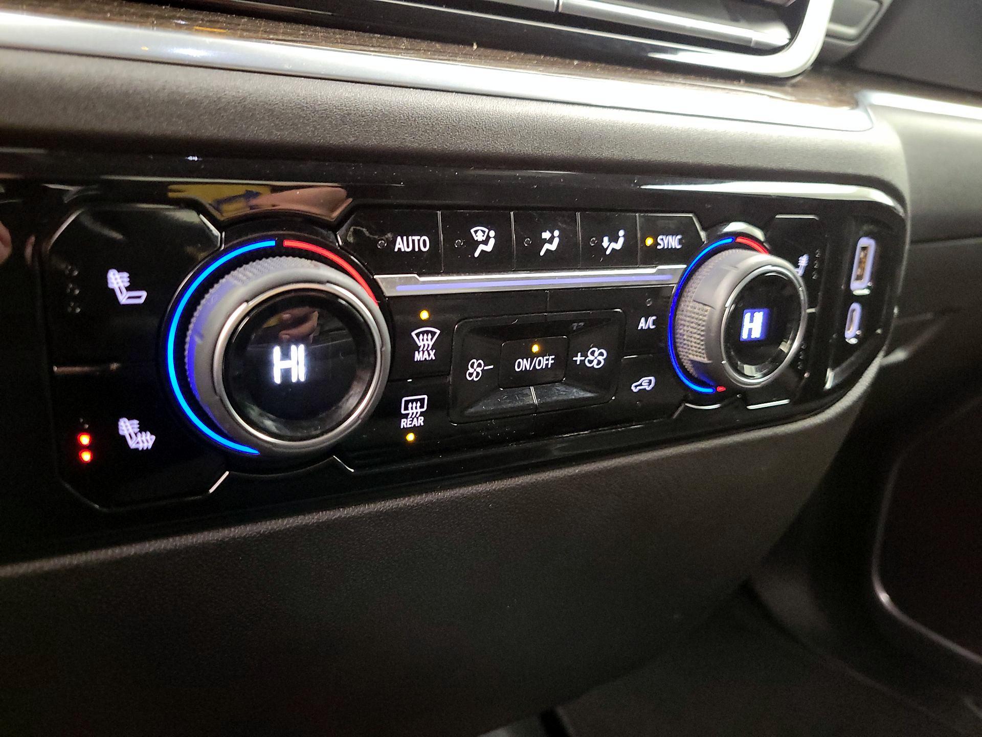 Thumbnail: 2022 Chevrolet Silverado 1500 - 16