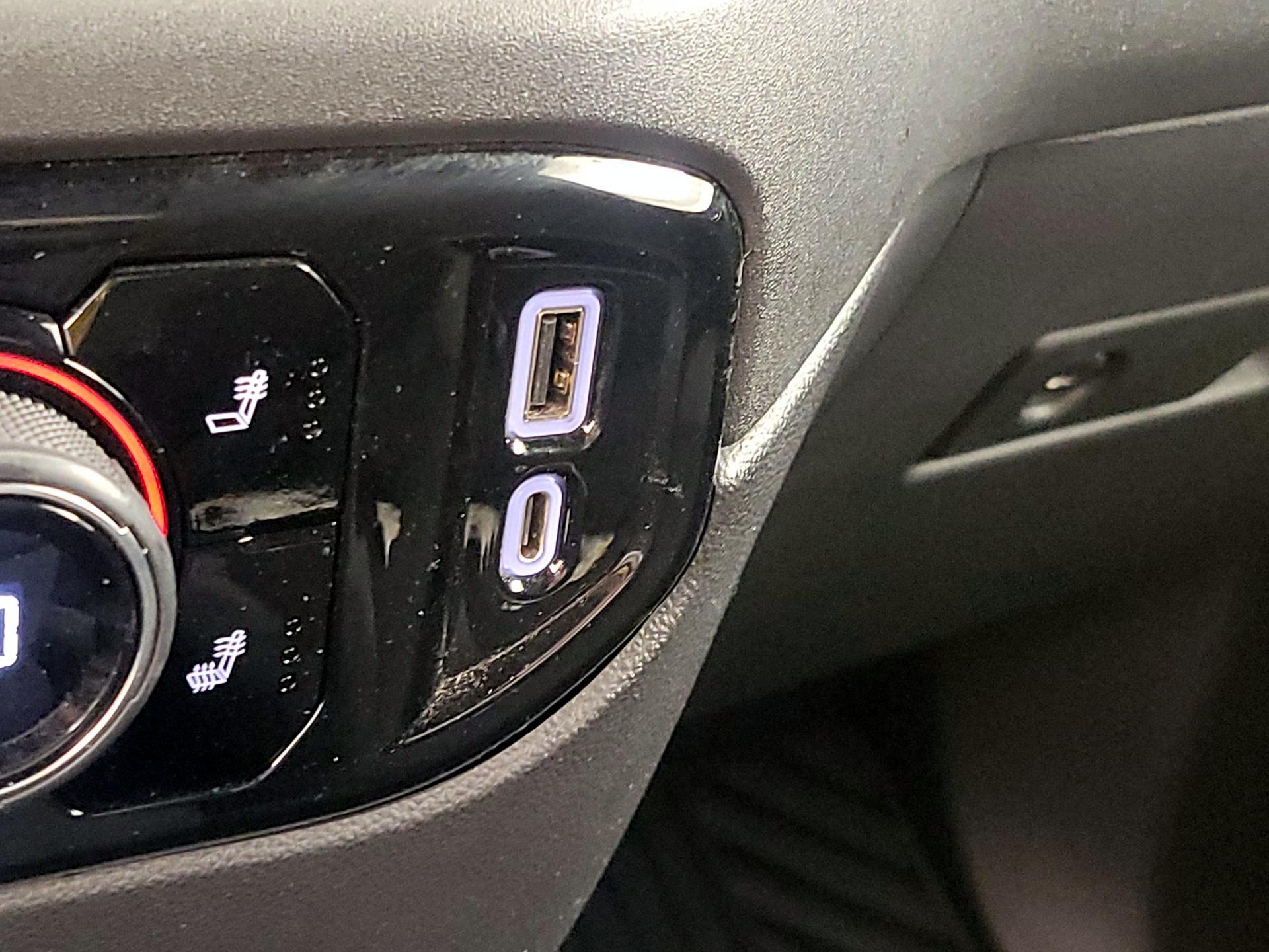 Thumbnail: 2022 Chevrolet Silverado 1500 - 18