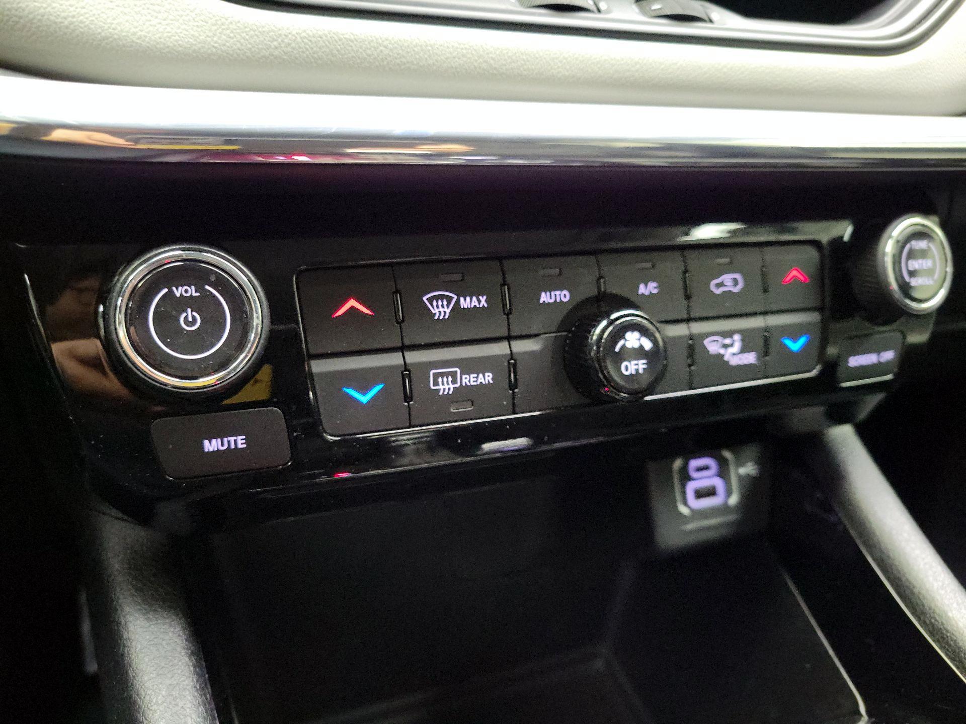 Thumbnail: 2022 Jeep Compass - 16