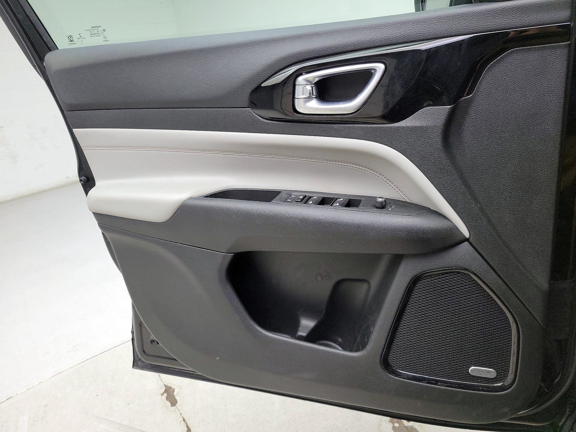 Thumbnail: 2022 Jeep Compass - 12