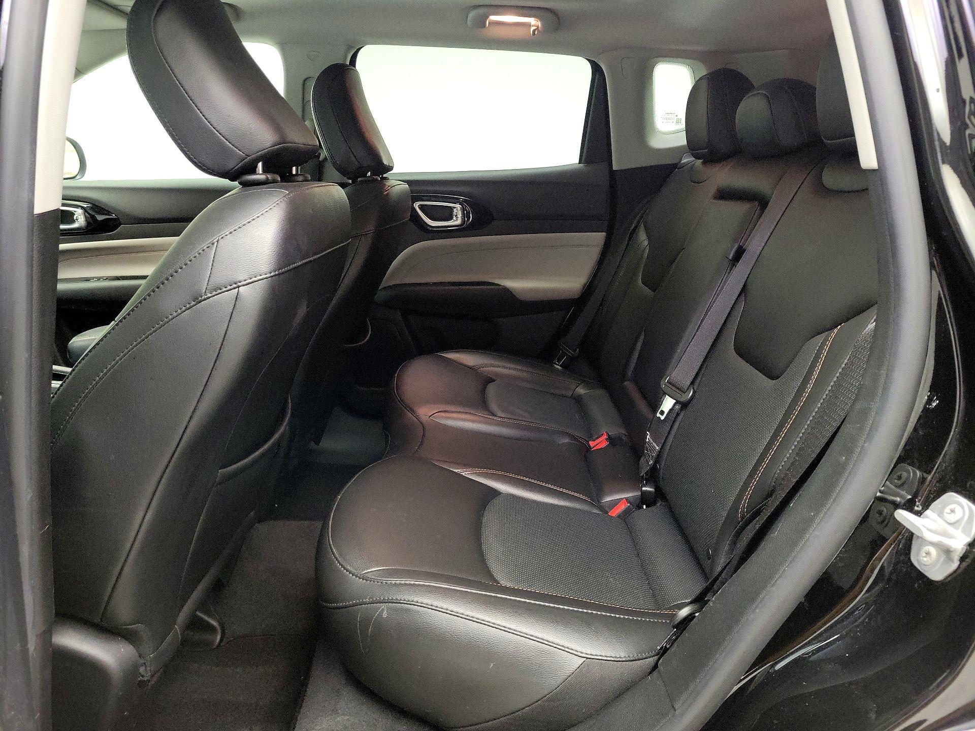 Thumbnail: 2022 Jeep Compass - 20