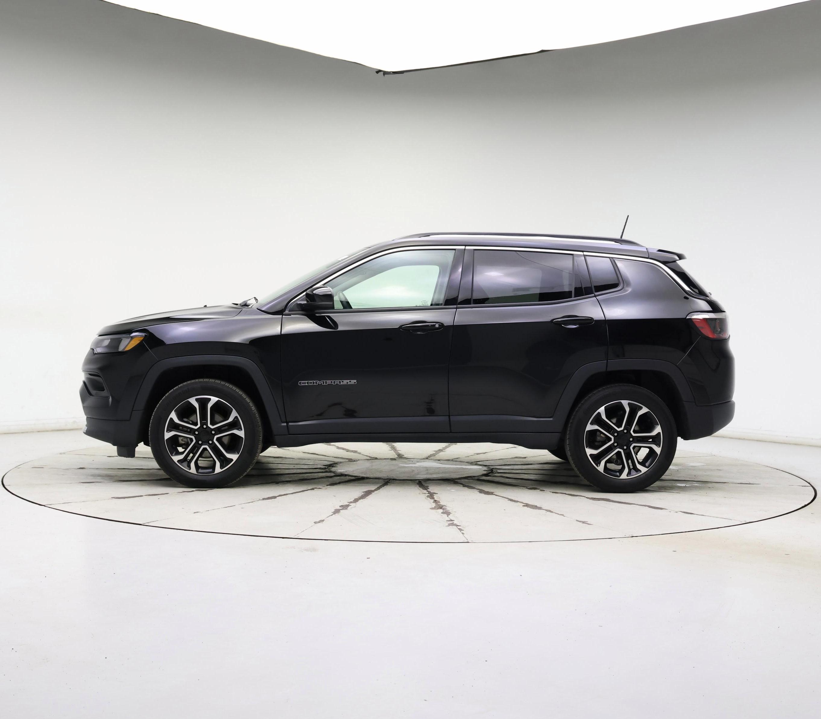 Thumbnail: 2022 Jeep Compass - 3