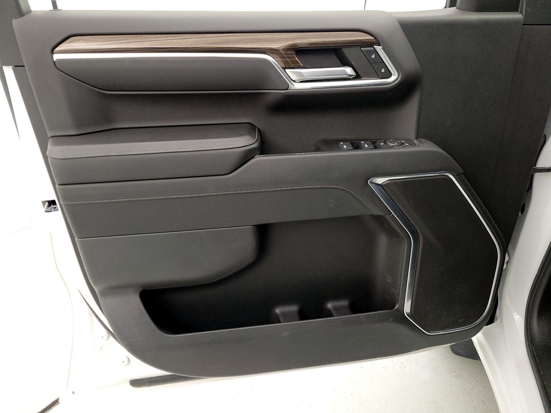 Thumbnail: 2023 Chevrolet Silverado 1500 - 12