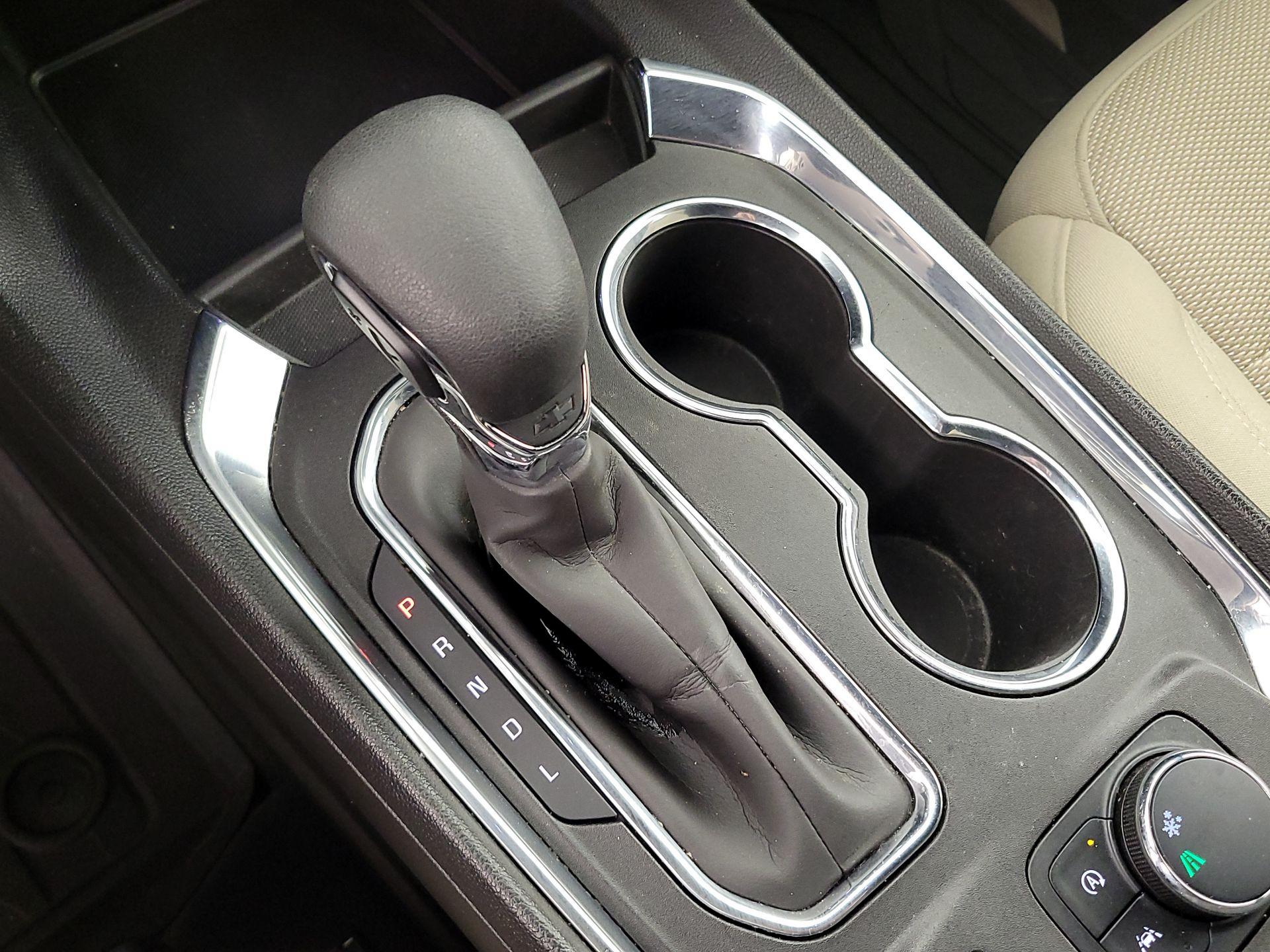 Thumbnail: 2023 Chevrolet Traverse - 17