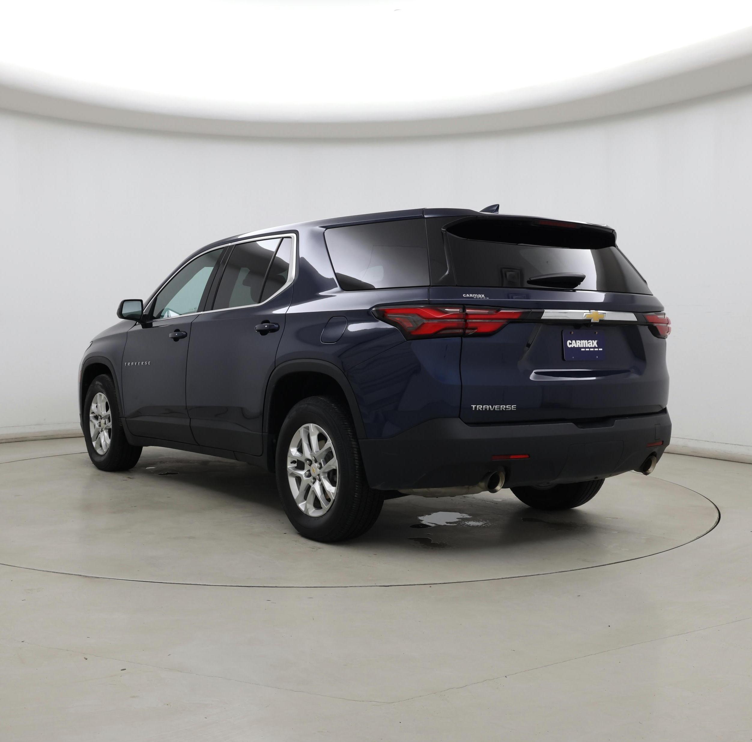 Thumbnail: 2023 Chevrolet Traverse - 2