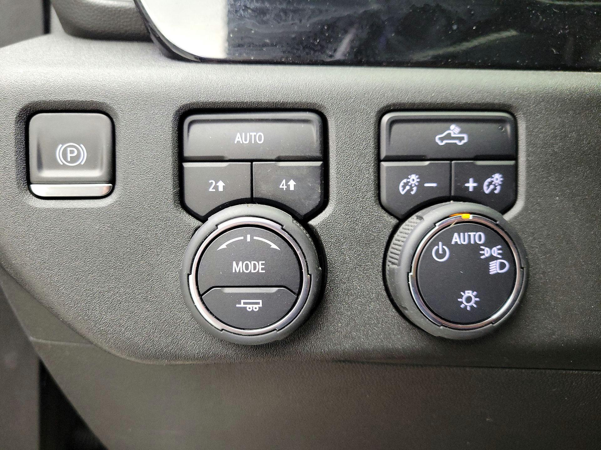 Thumbnail: 2022 Chevrolet Silverado 1500 - 13