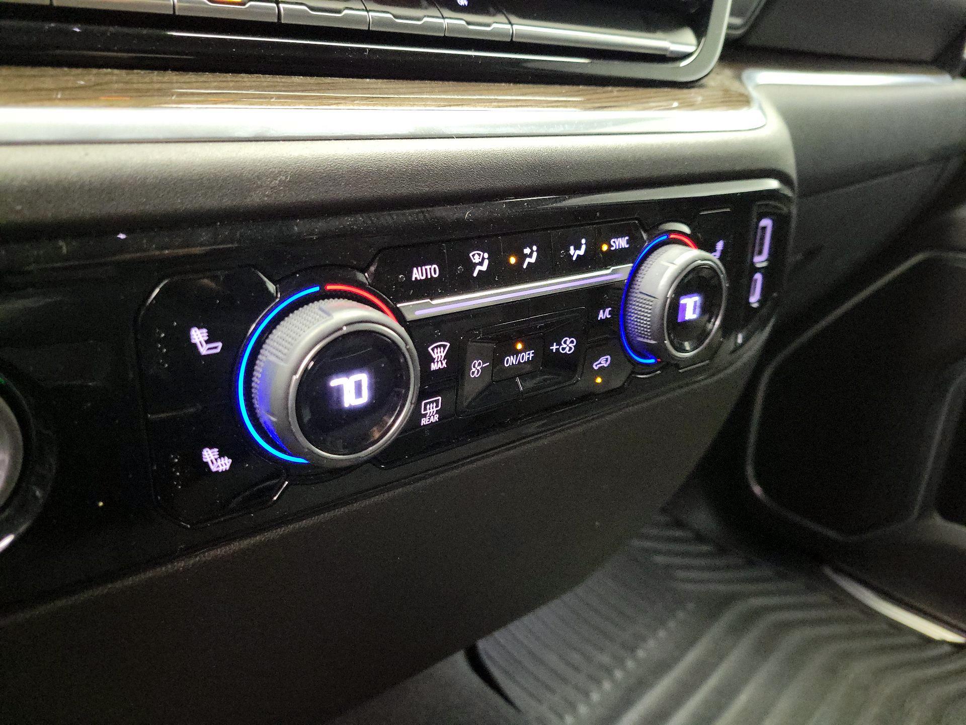 Thumbnail: 2022 Chevrolet Silverado 1500 - 16