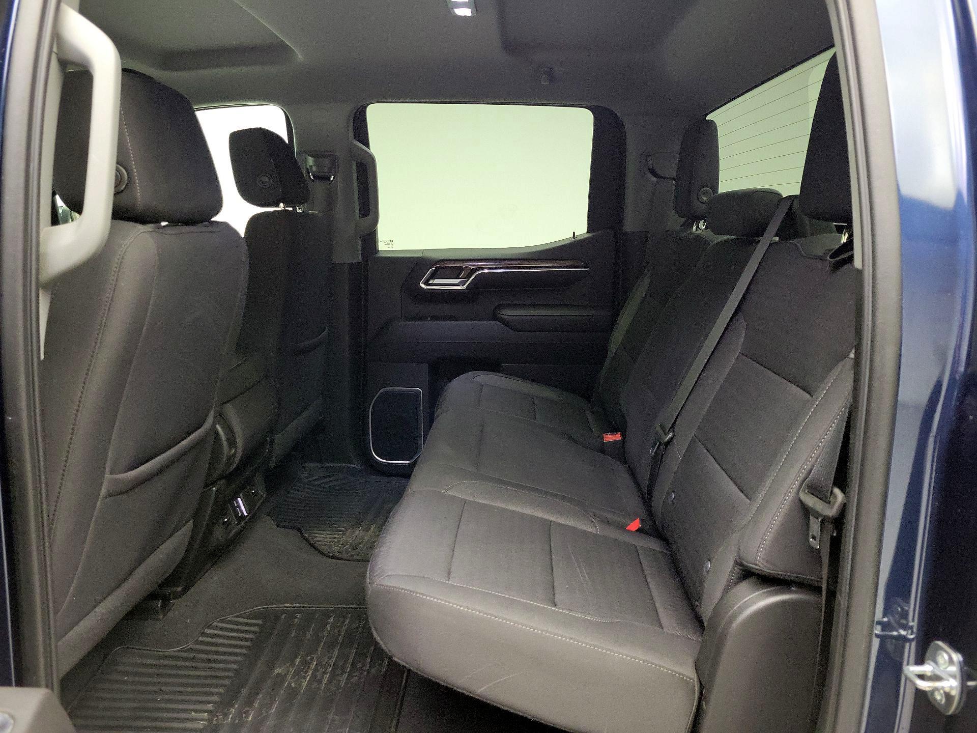 Thumbnail: 2022 Chevrolet Silverado 1500 - 19