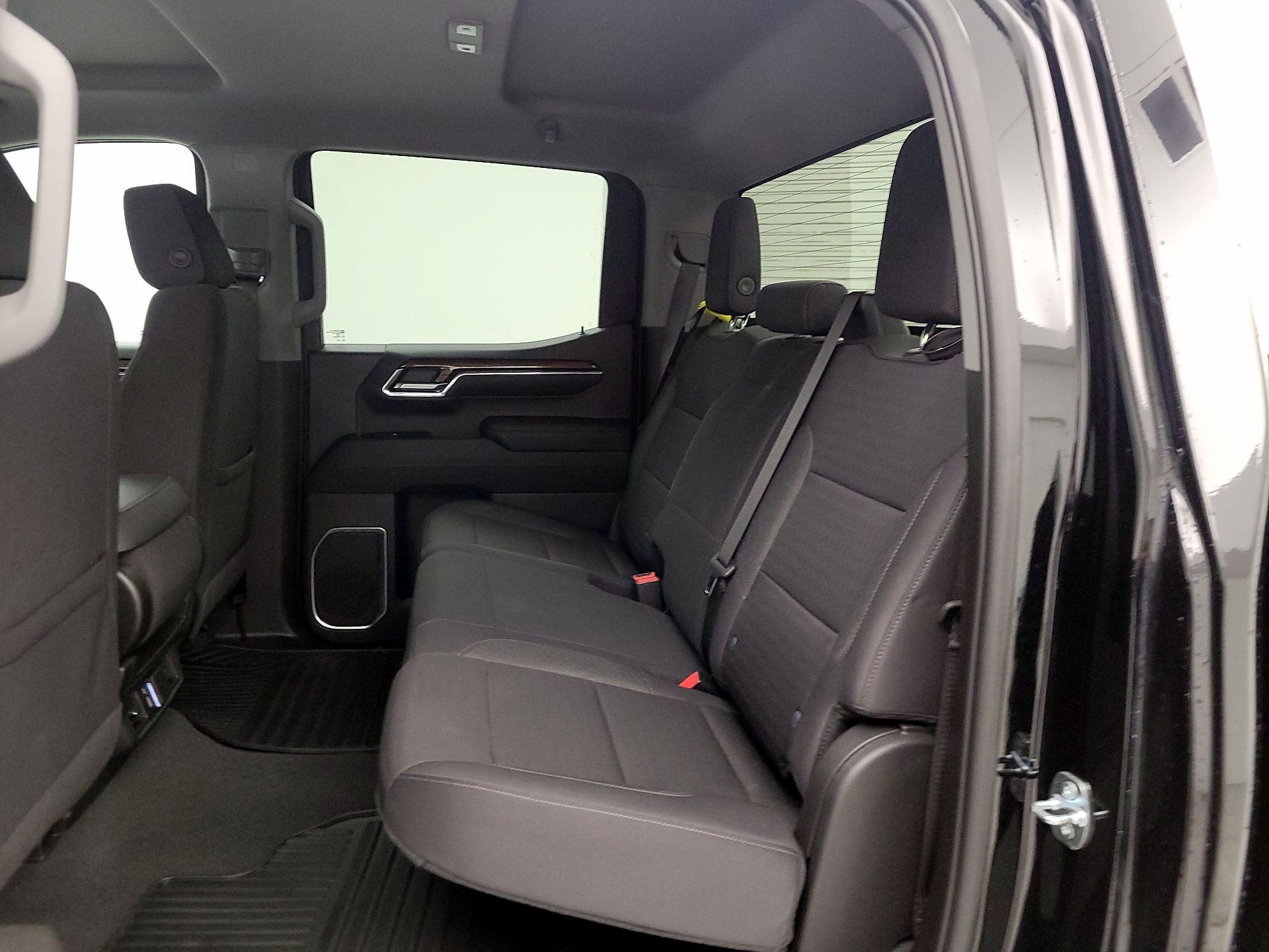 Thumbnail: 2023 Chevrolet Silverado 1500 - 19