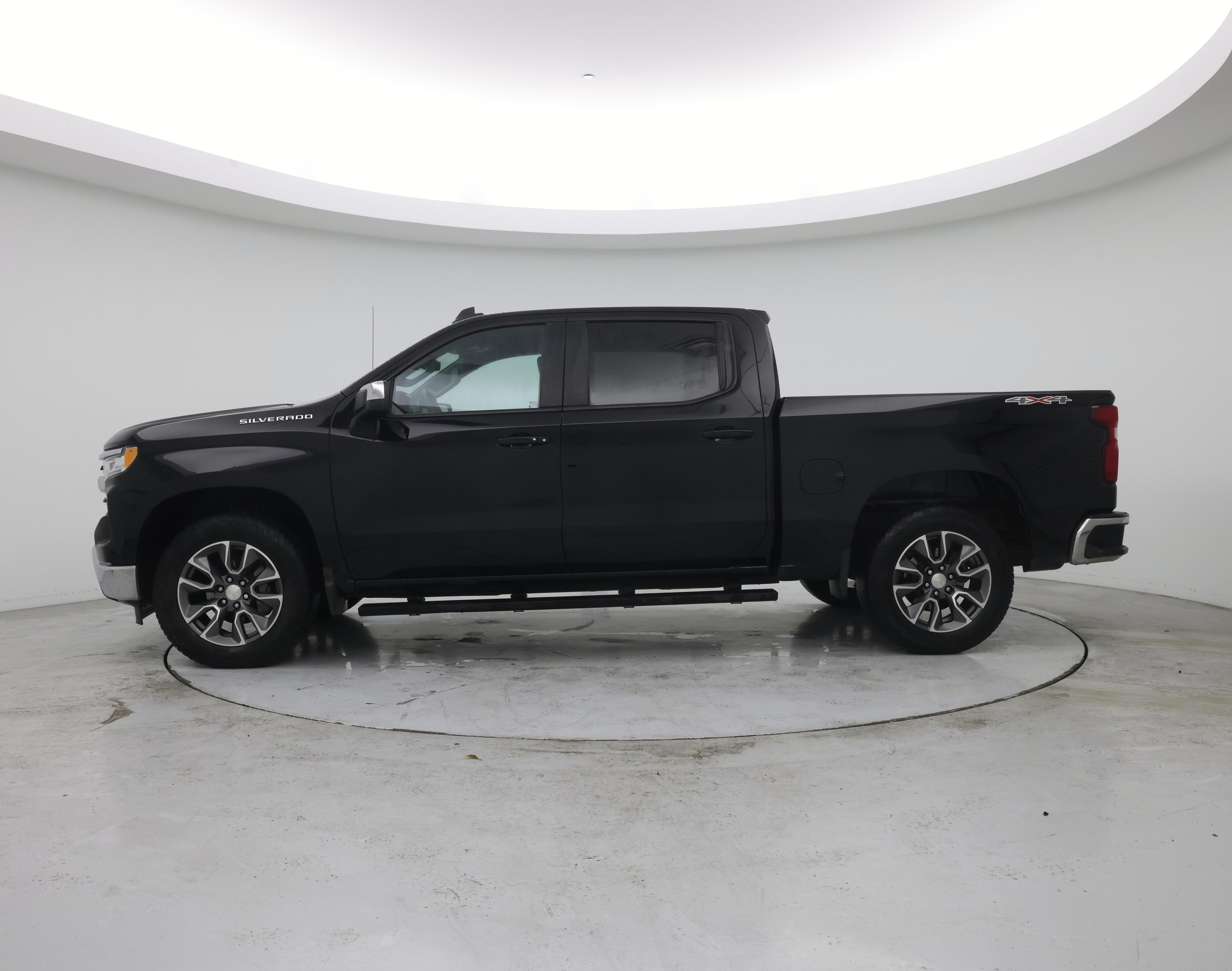 Thumbnail: 2023 Chevrolet Silverado 1500 - 3