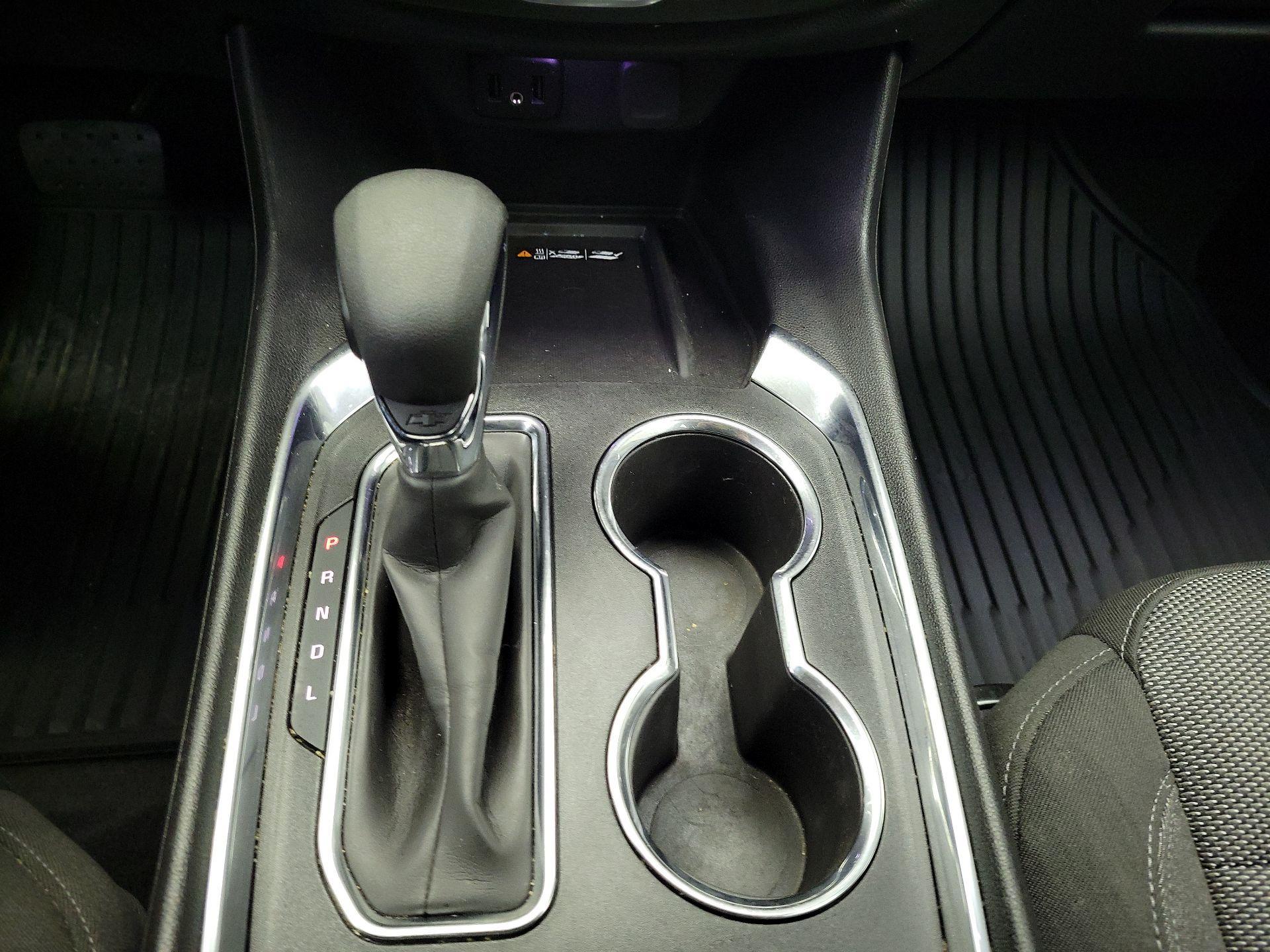 Thumbnail: 2023 Chevrolet Traverse - 17