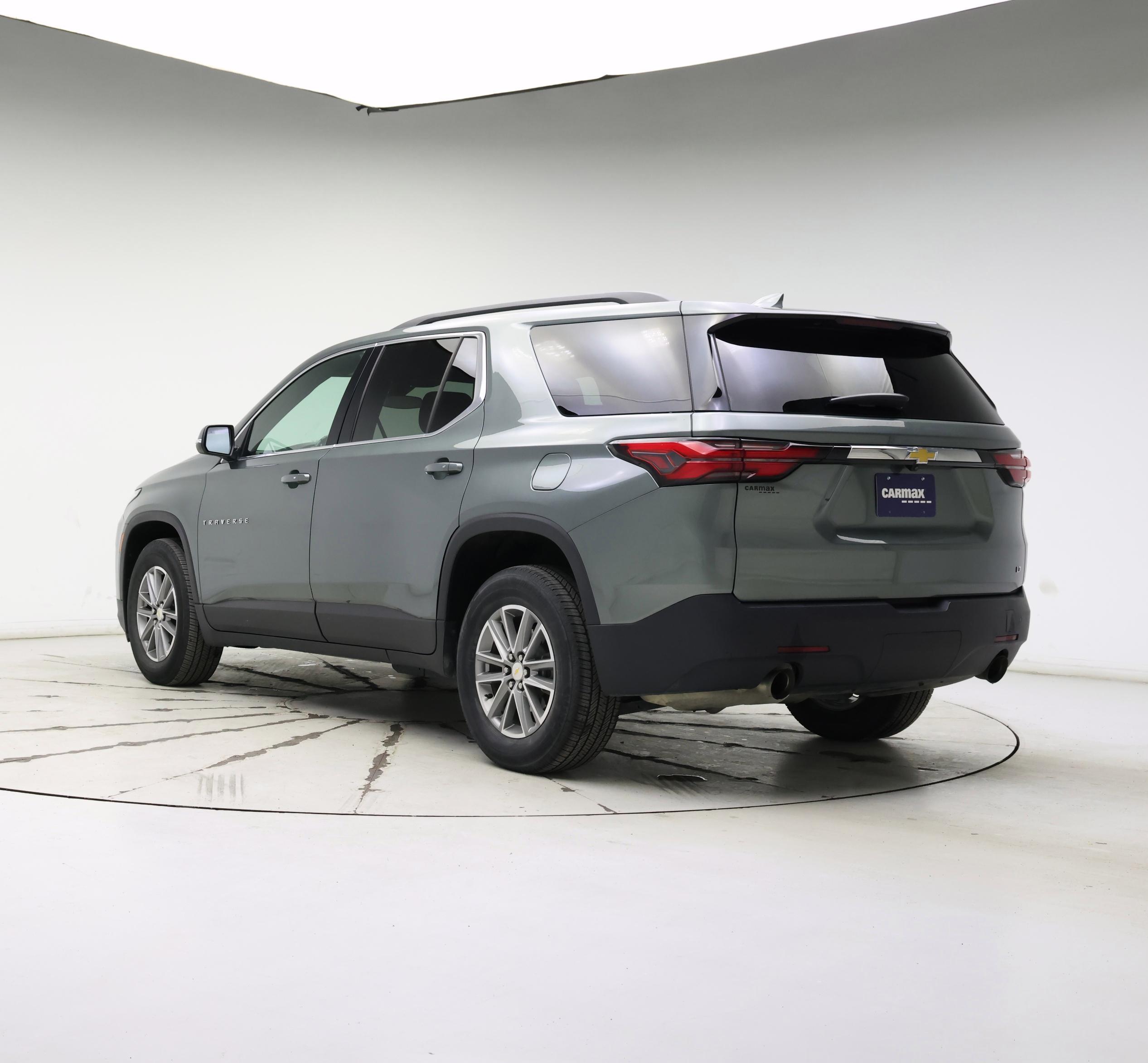Thumbnail: 2023 Chevrolet Traverse - 2