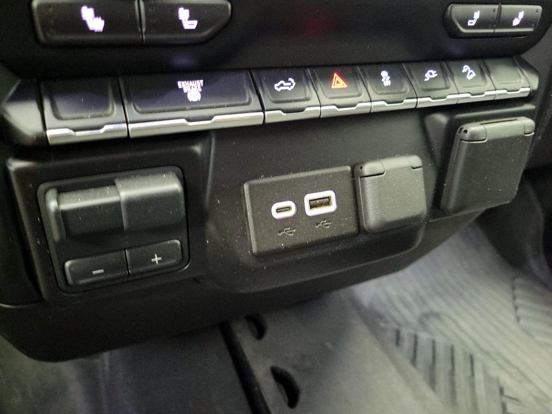 Thumbnail: 2023 Chevrolet Silverado 2500 - 18