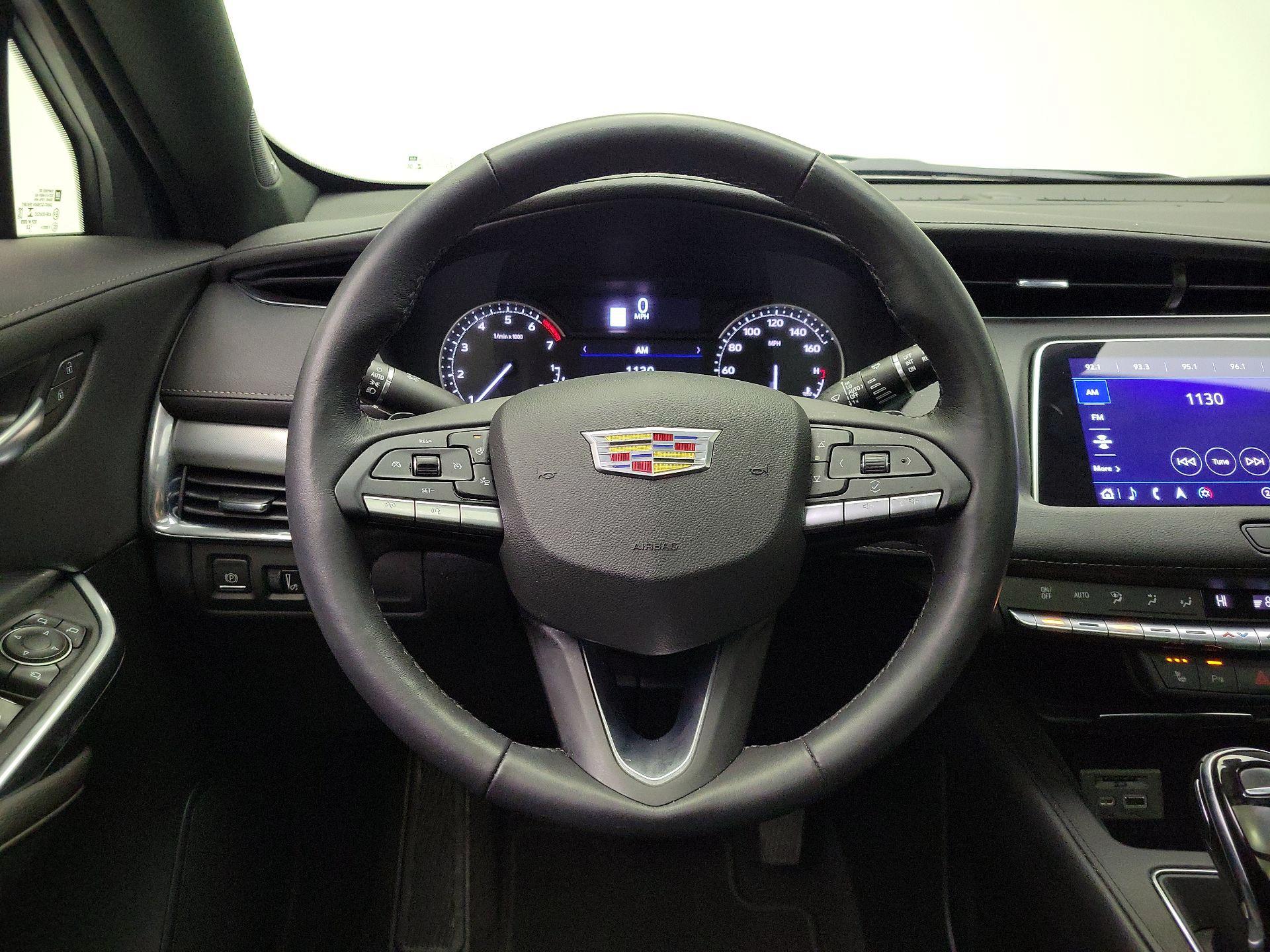 Thumbnail: 2023 Cadillac XT4 - 10