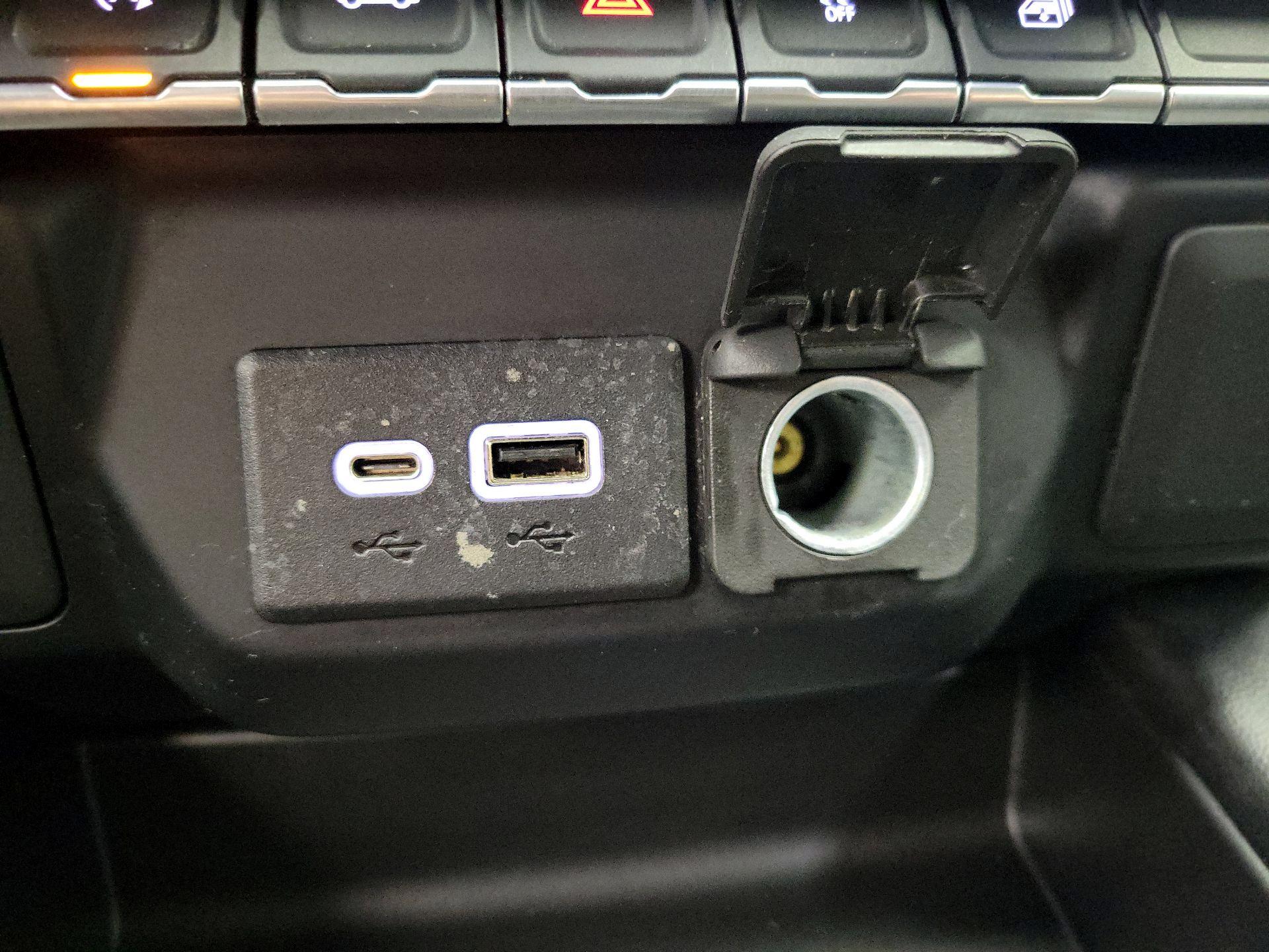 Thumbnail: 2021 Chevrolet Silverado 1500 - 18