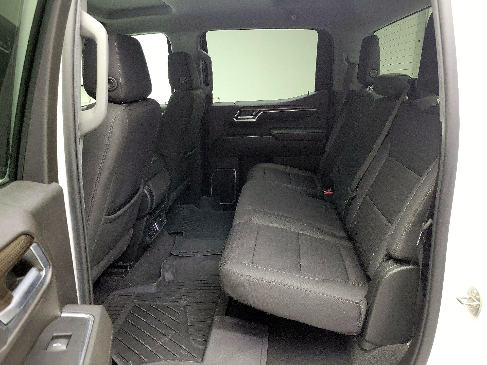 Thumbnail: 2022 Chevrolet Silverado 1500 - 19