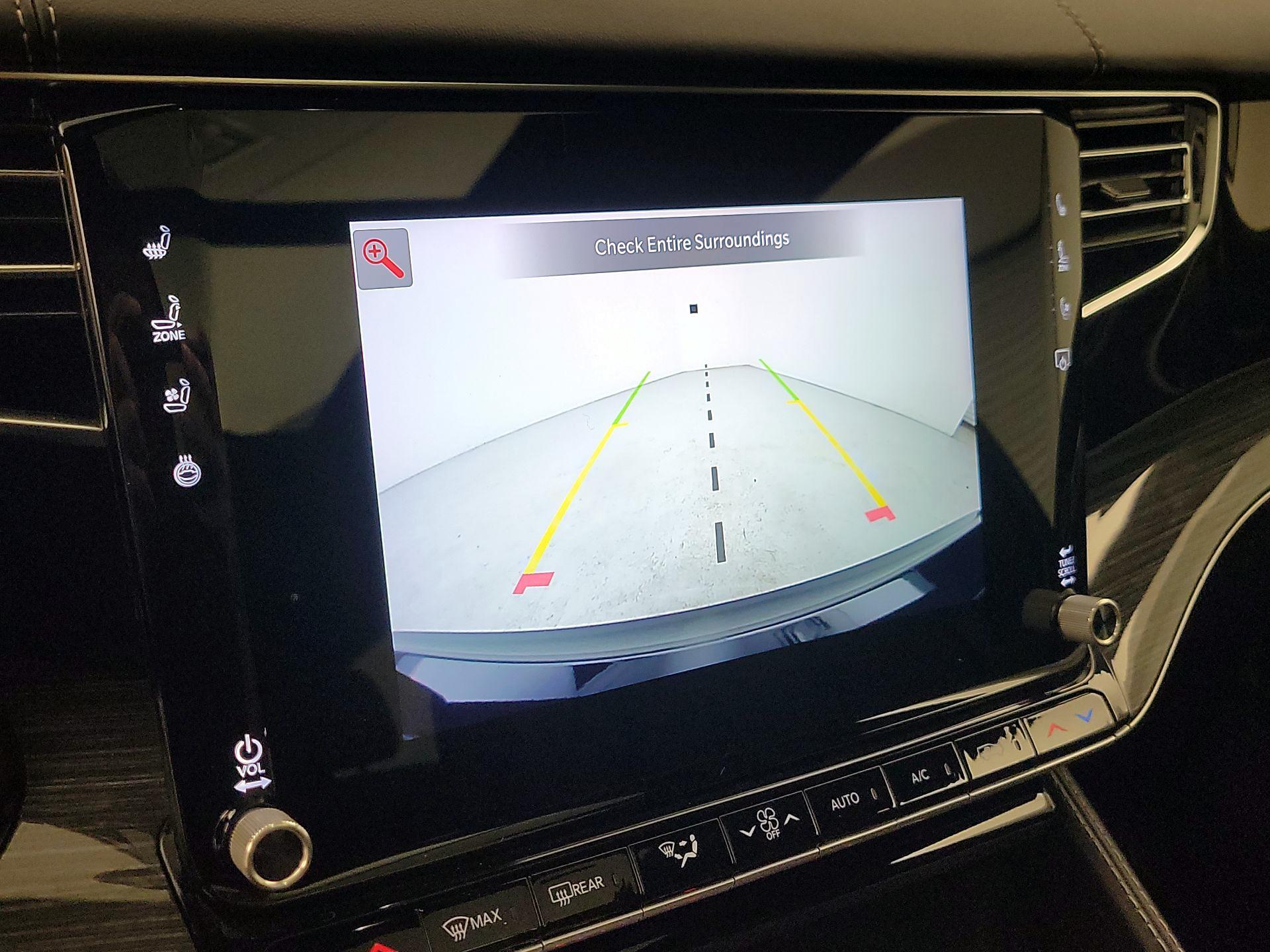 Thumbnail: 2022 Jeep Wagoneer - 14