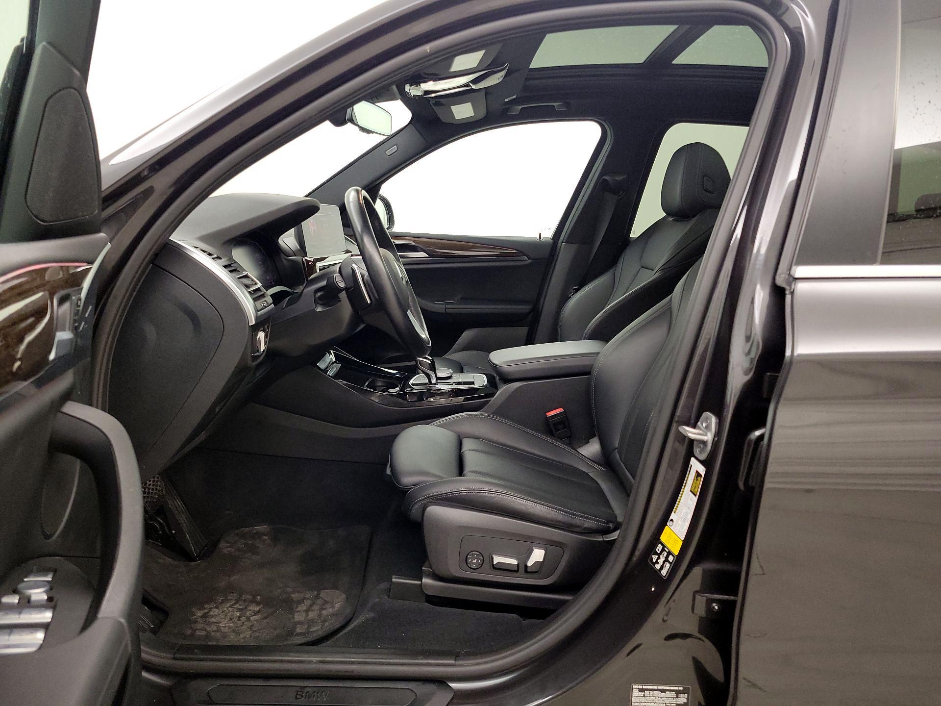 Thumbnail: 2022 BMW X3 - 11