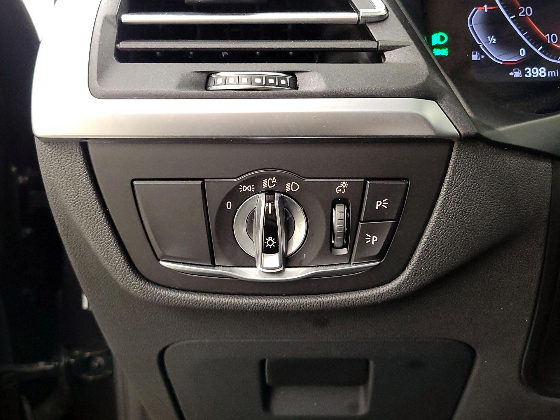 Thumbnail: 2022 BMW X3 - 13