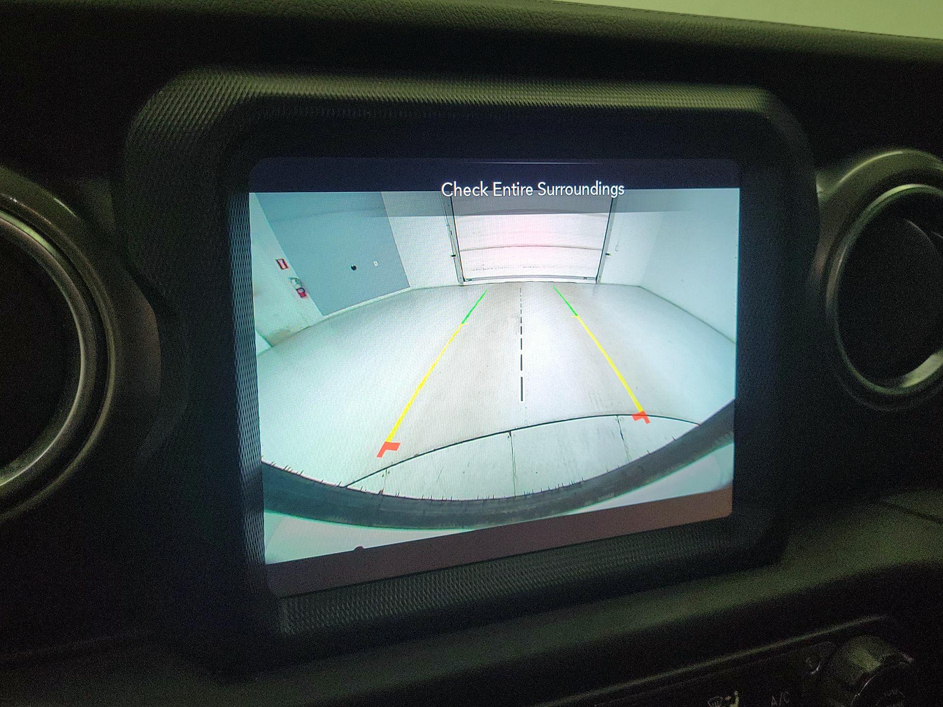 Thumbnail: 2021 Jeep Wrangler - 15