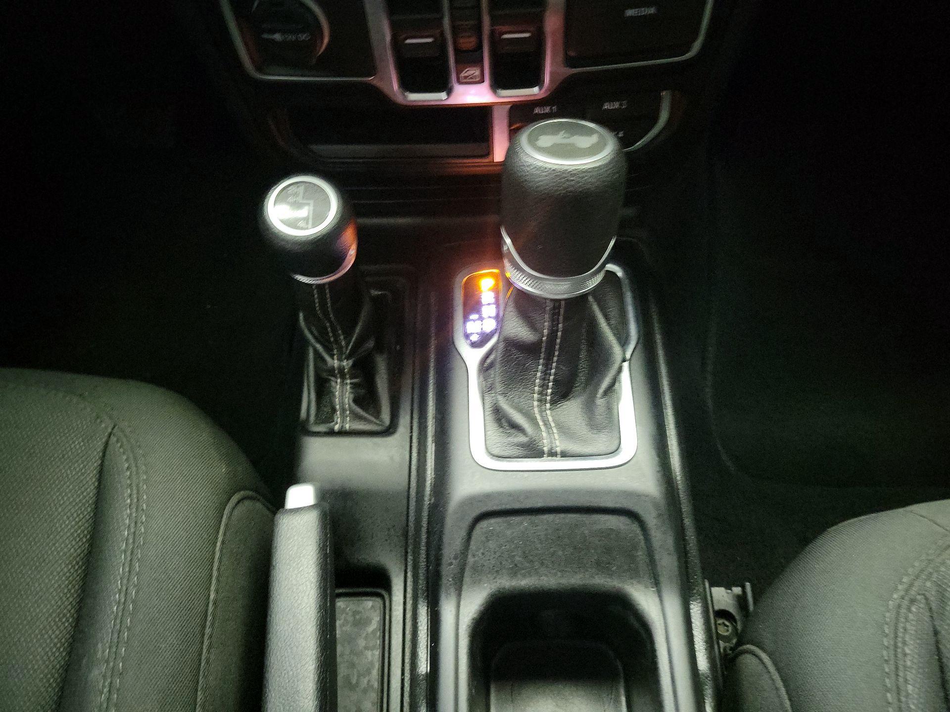 Thumbnail: 2021 Jeep Wrangler - 18