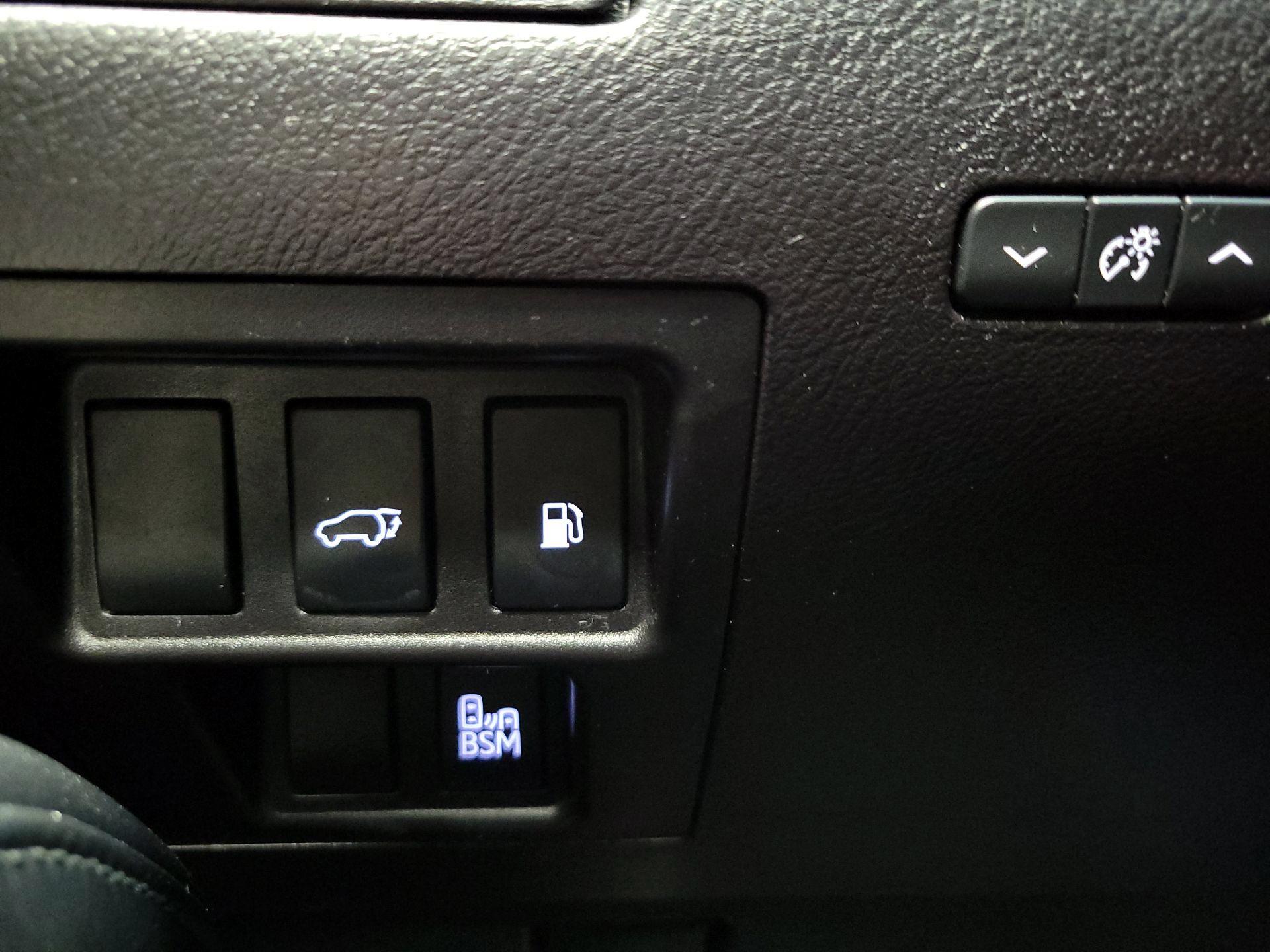 Thumbnail: 2015 Lexus RX - 13