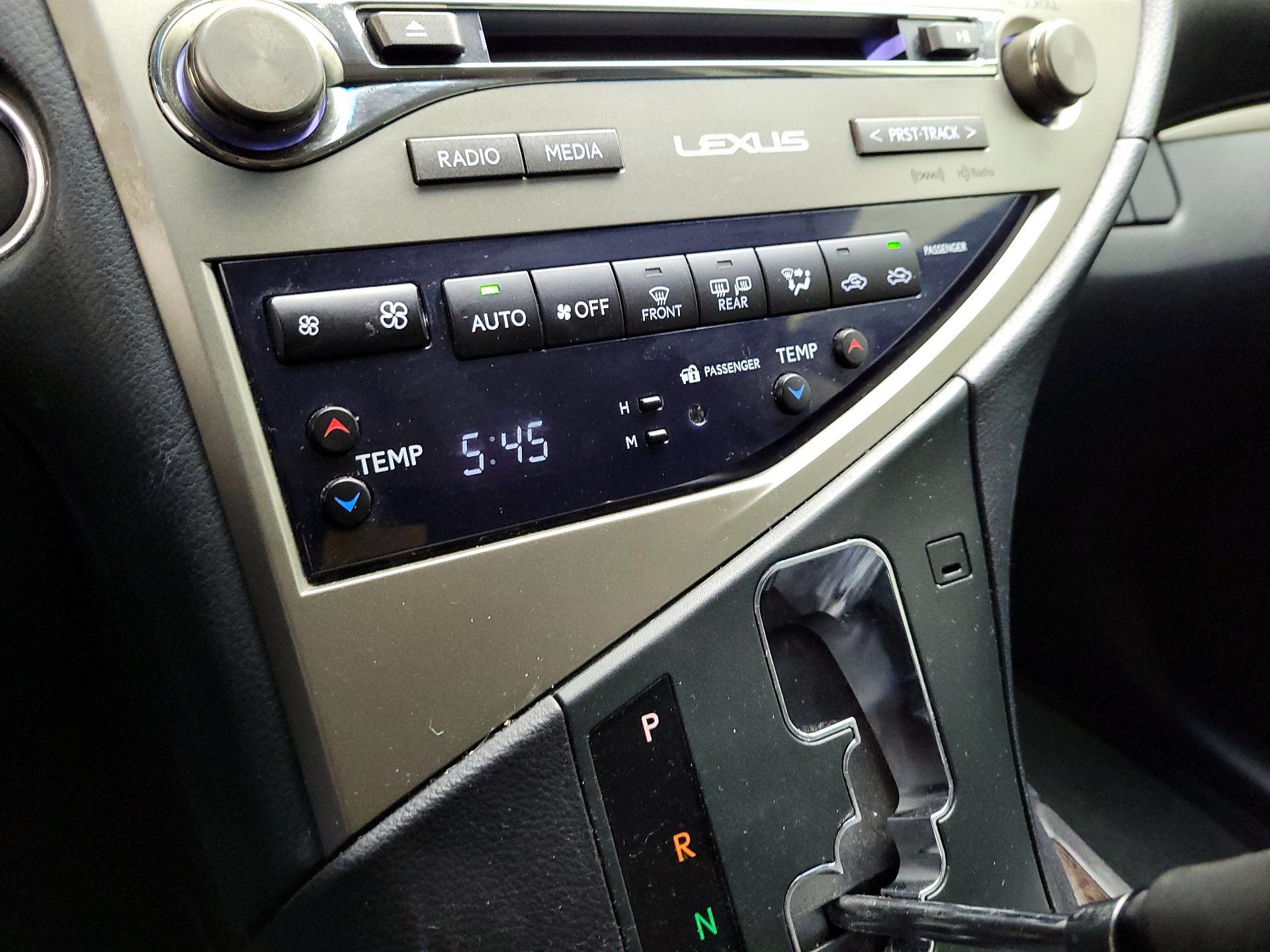 Thumbnail: 2015 Lexus RX - 16