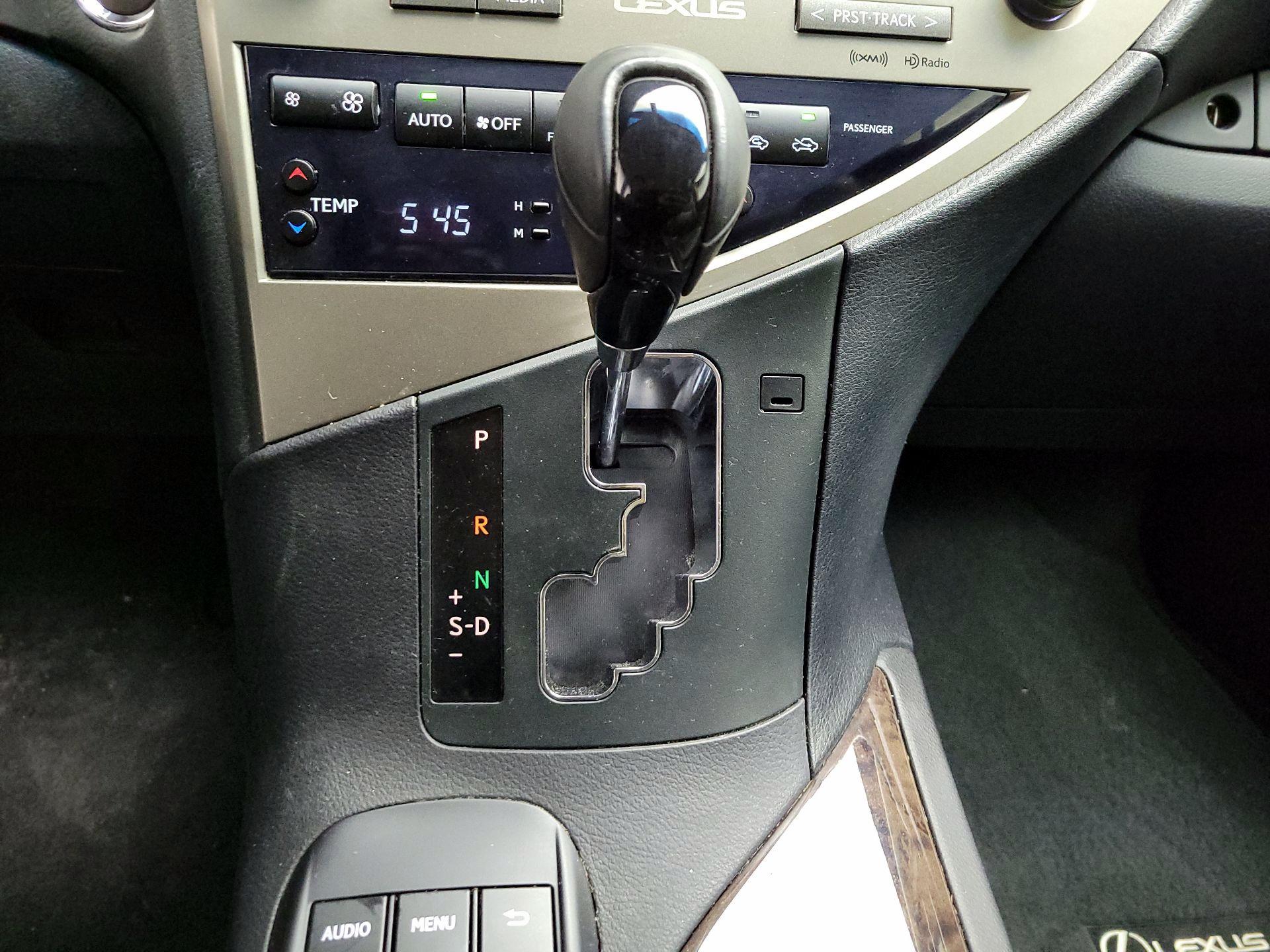 Thumbnail: 2015 Lexus RX - 17