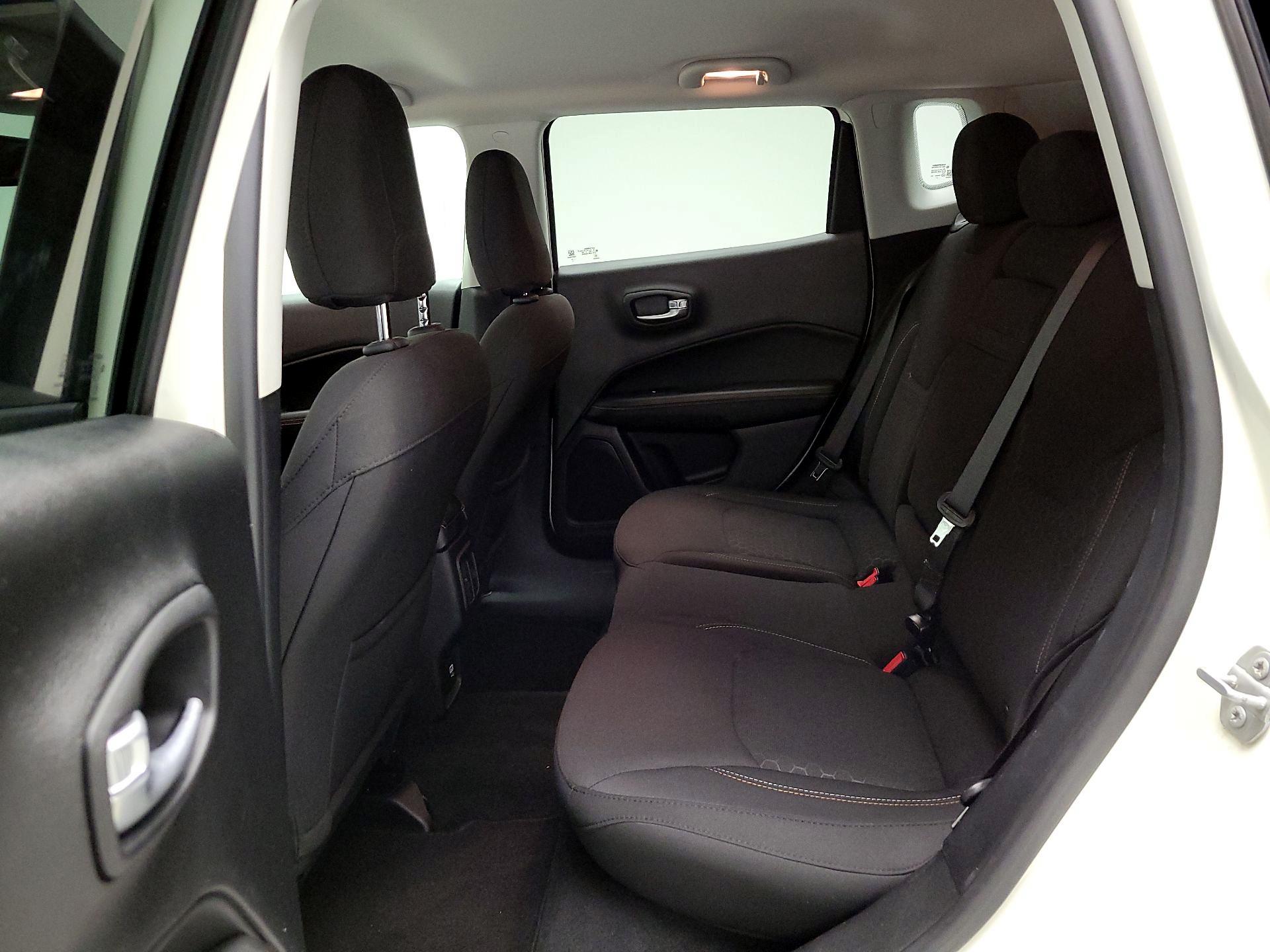 Thumbnail: 2018 Jeep Compass - 18