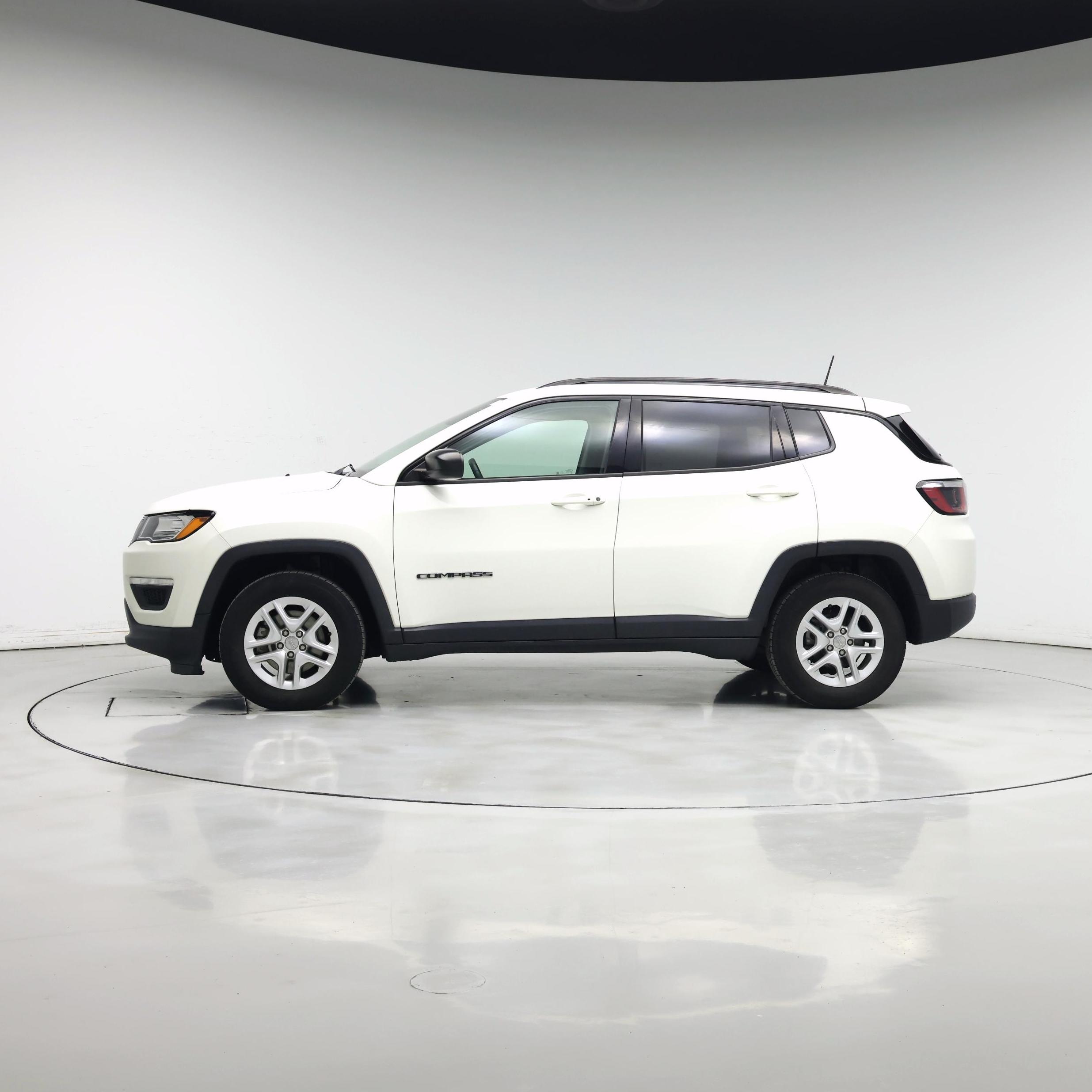 Thumbnail: 2018 Jeep Compass - 3