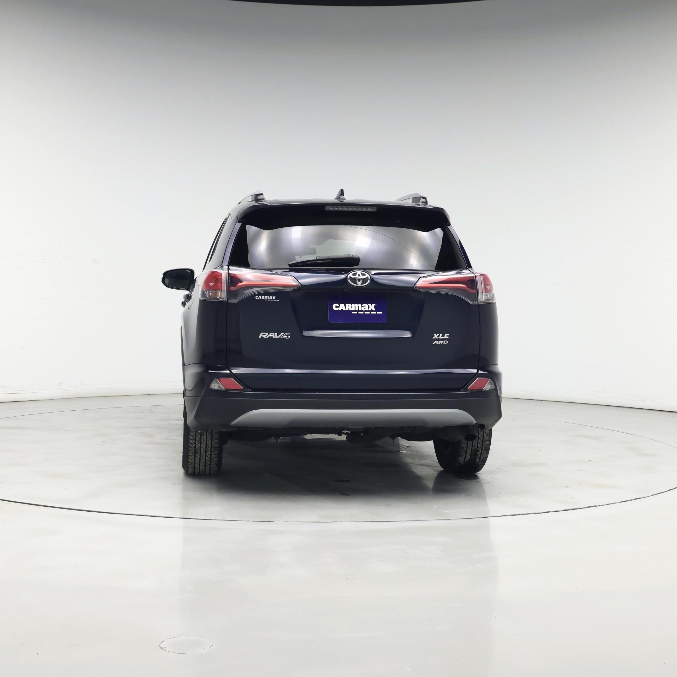 Thumbnail: 2018 Toyota RAV4 - 6