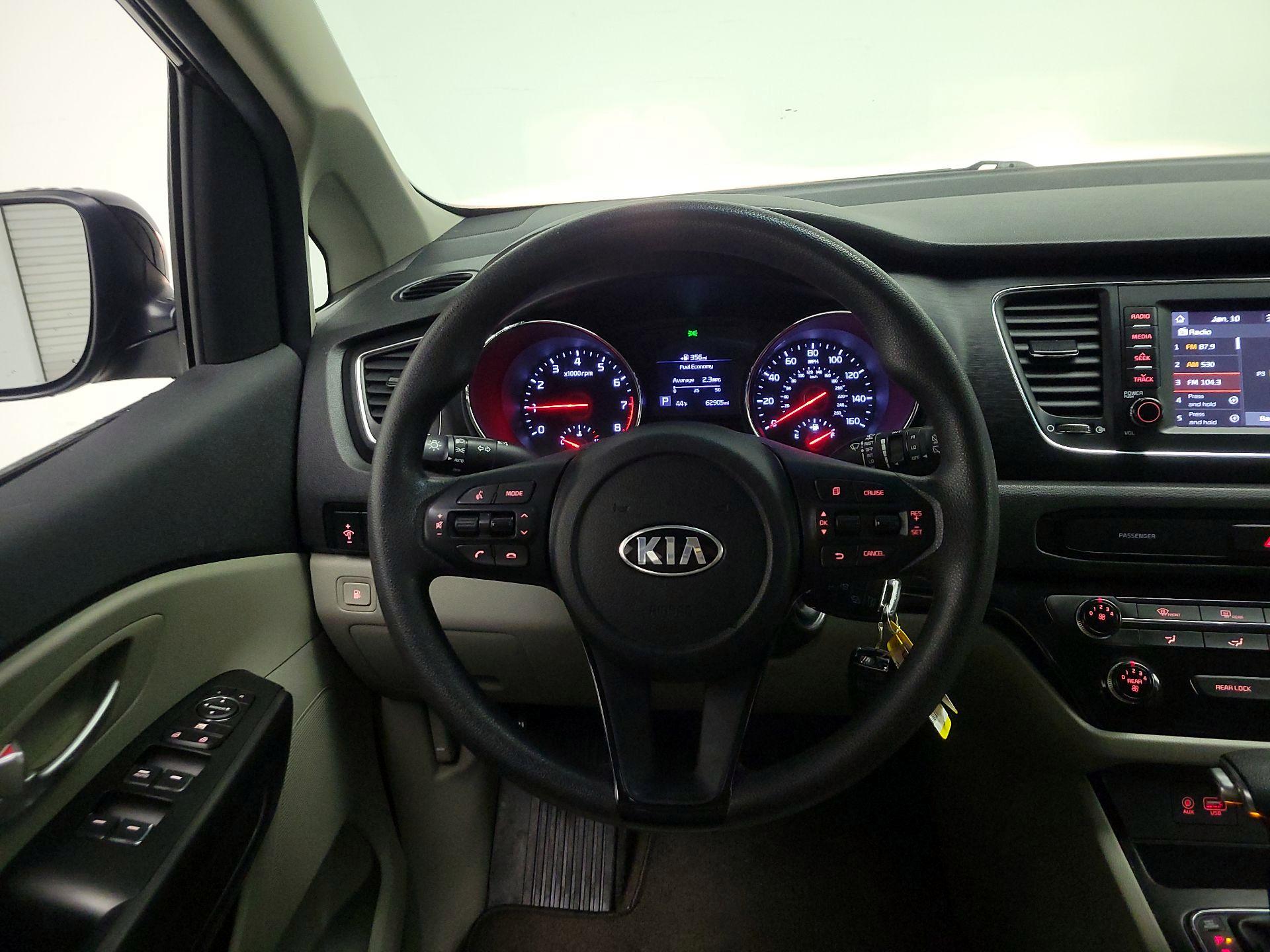 Thumbnail: 2019 Kia Sedona - 10