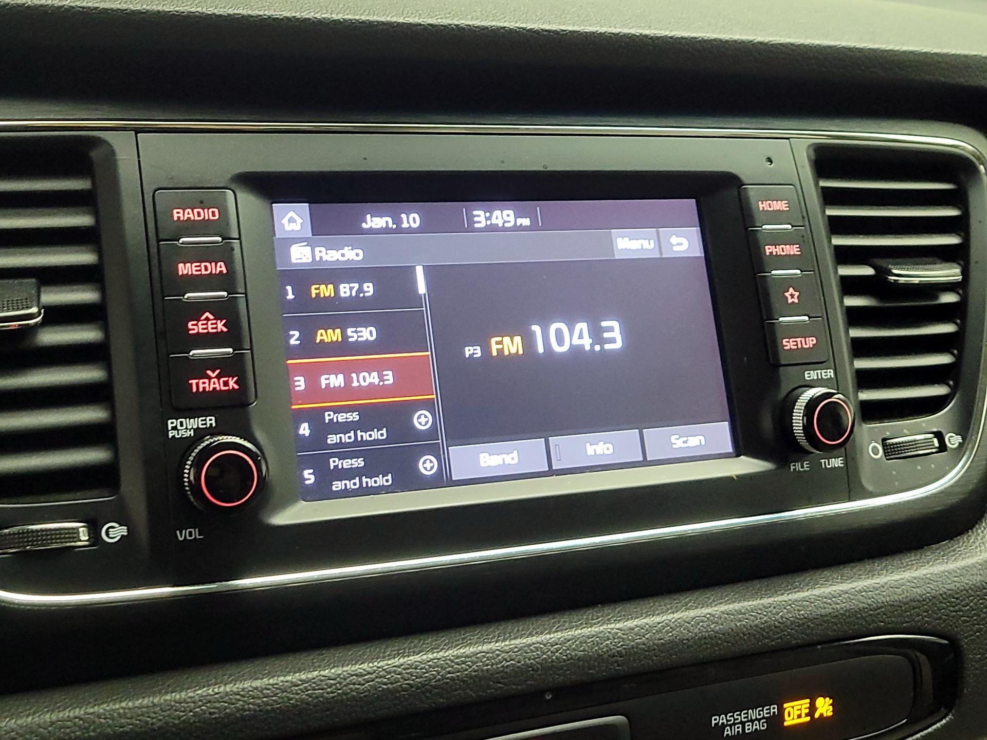 Thumbnail: 2019 Kia Sedona - 15