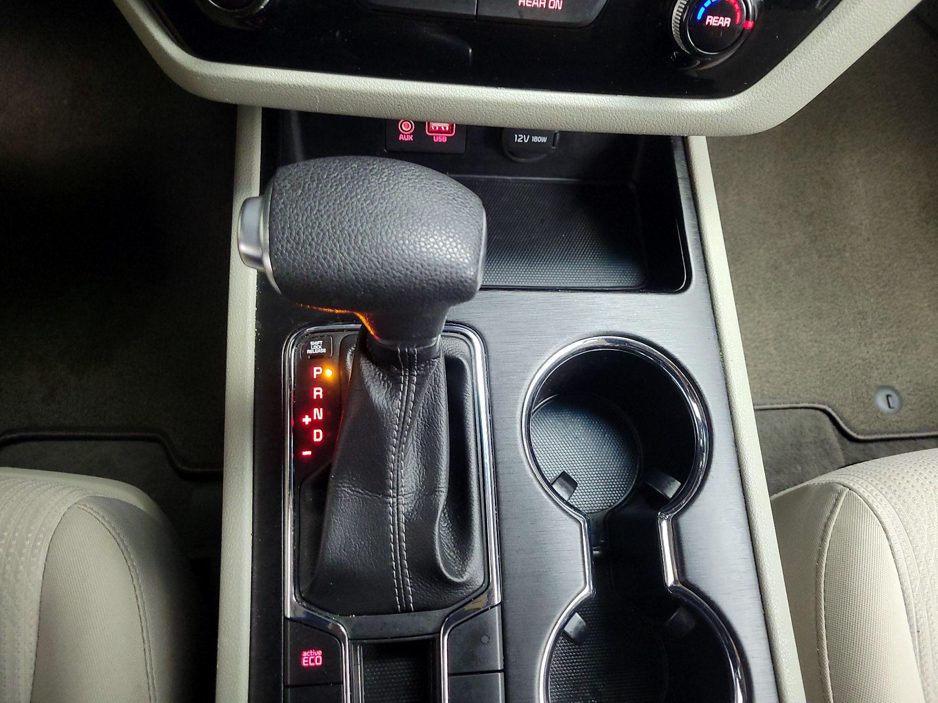 Thumbnail: 2019 Kia Sedona - 17