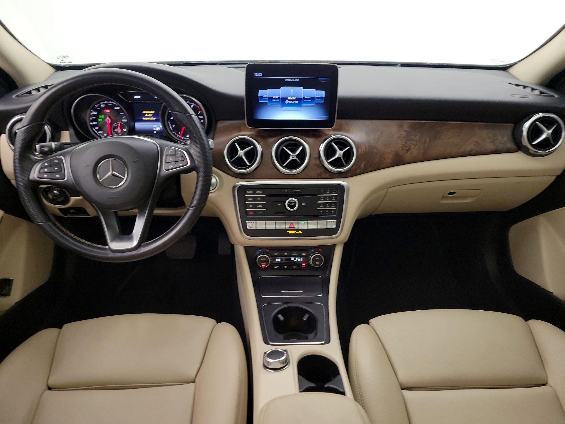 Thumbnail: 2019 Mercedes-Benz GLA - 9