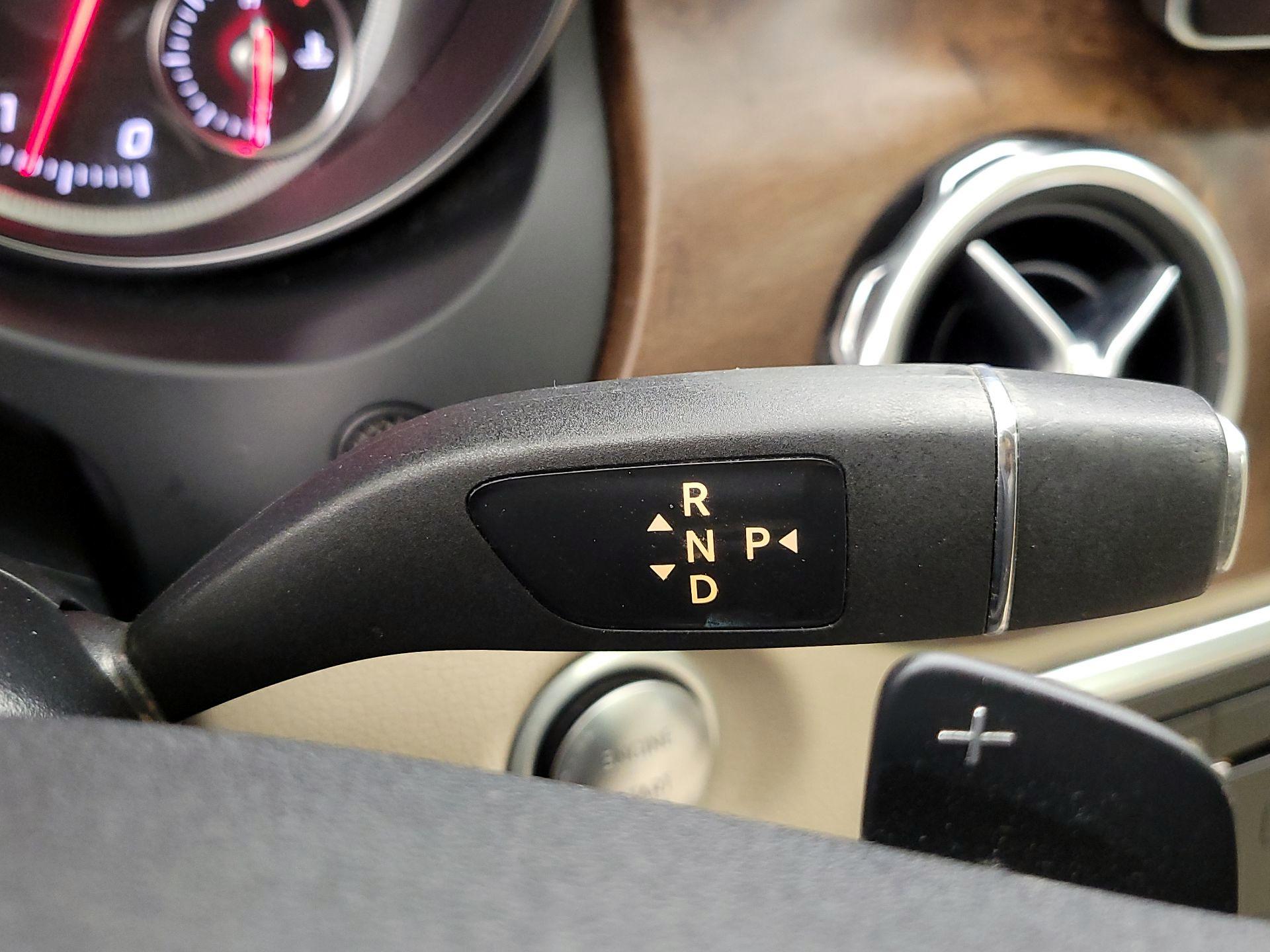 Thumbnail: 2019 Mercedes-Benz GLA - 17