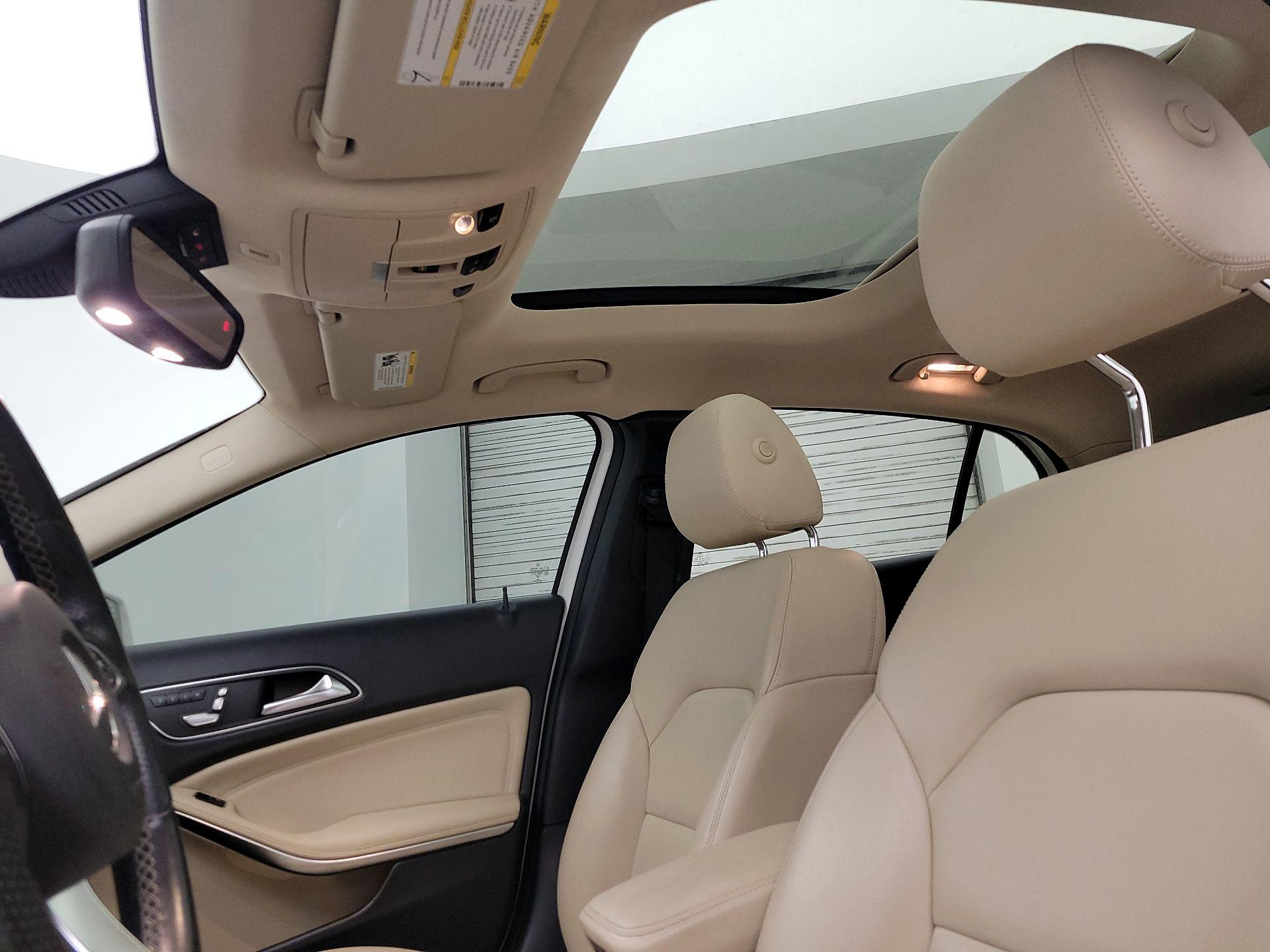 Thumbnail: 2019 Mercedes-Benz GLA - 19