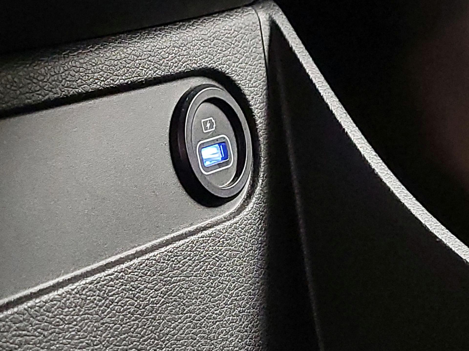 Thumbnail: 2021 Hyundai Santa Fe - 18