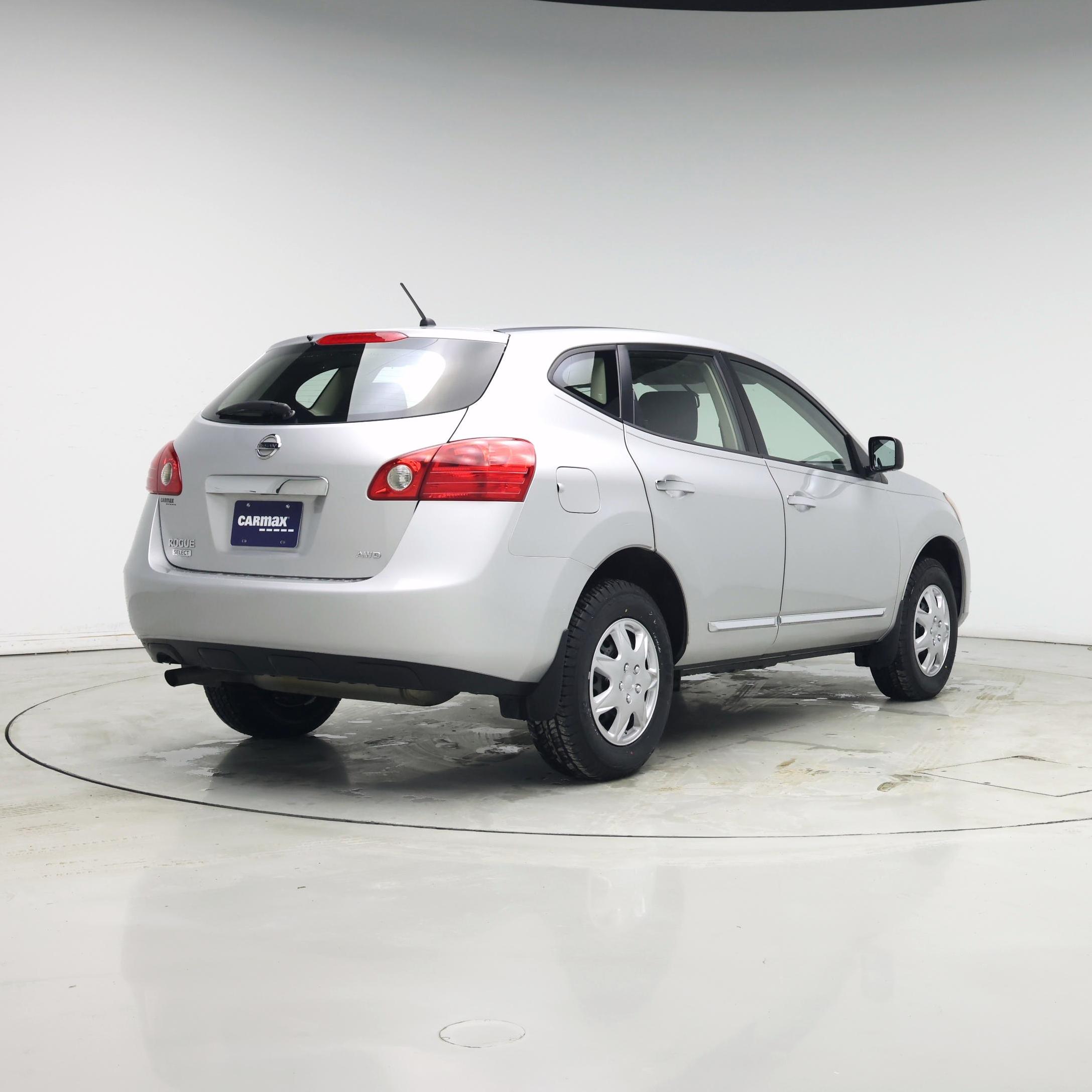 Thumbnail: 2015 Nissan Rogue - 8