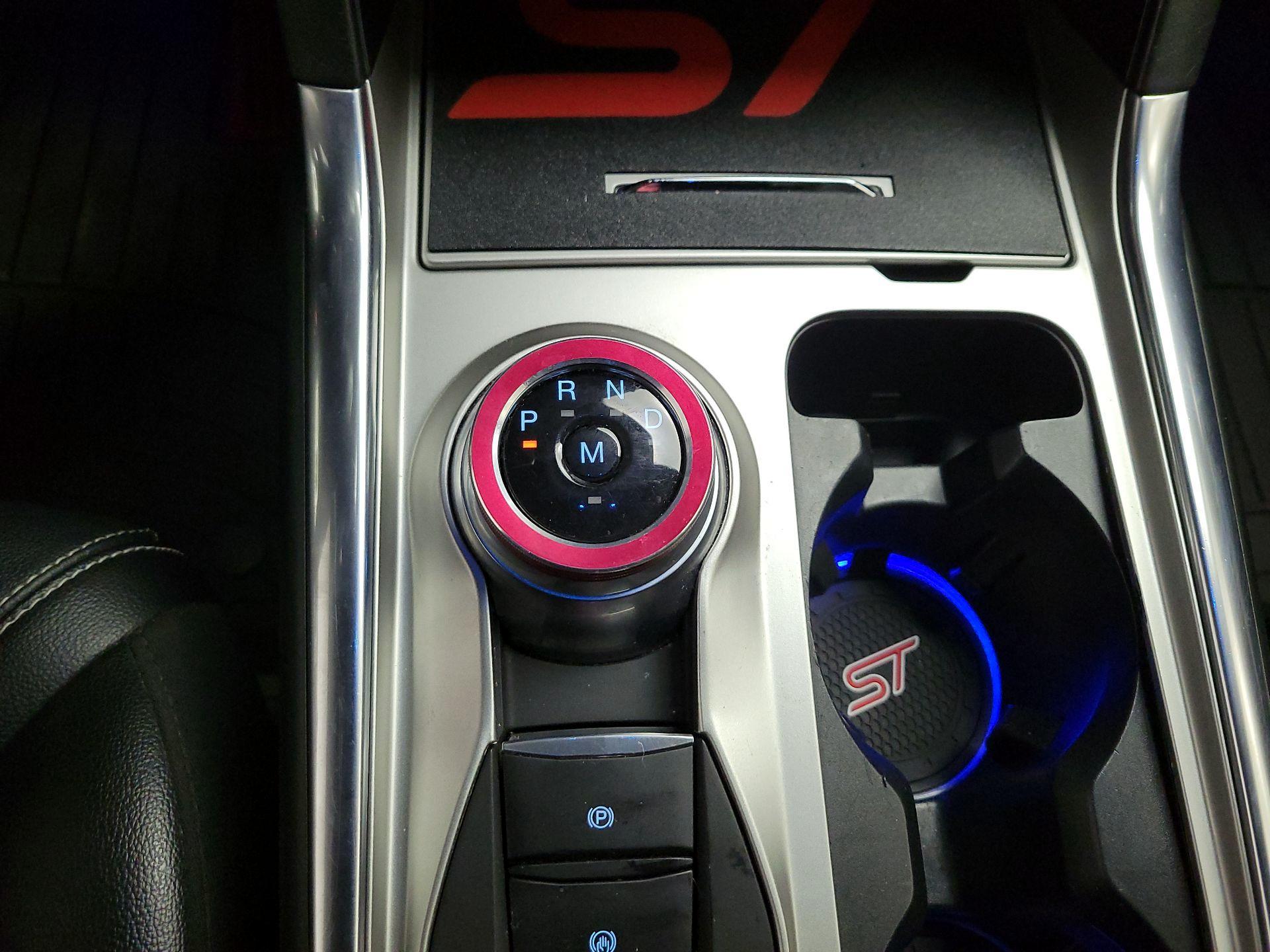 Thumbnail: 2020 Ford Explorer - 16