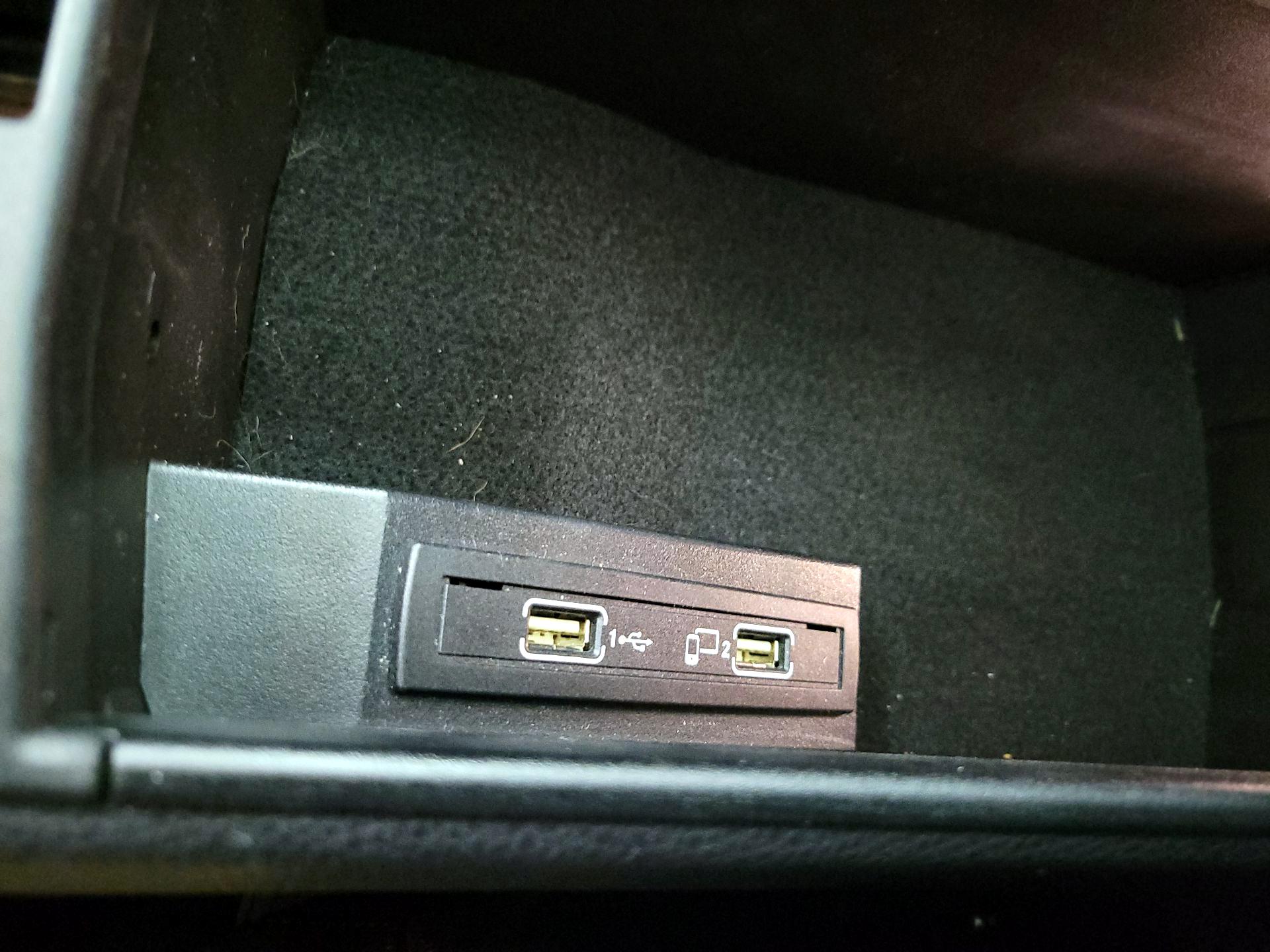 Thumbnail: 2020 Mercedes-Benz SLC - 18