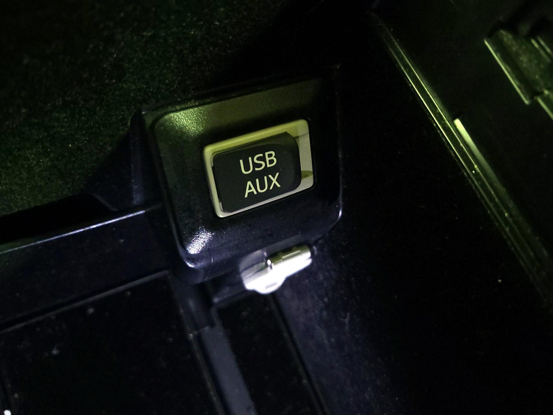 Thumbnail: 2015 Lexus RX - 18